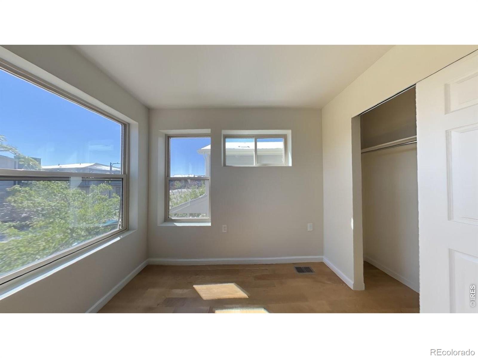MLS Image #7 for 5823  boston street,denver, Colorado