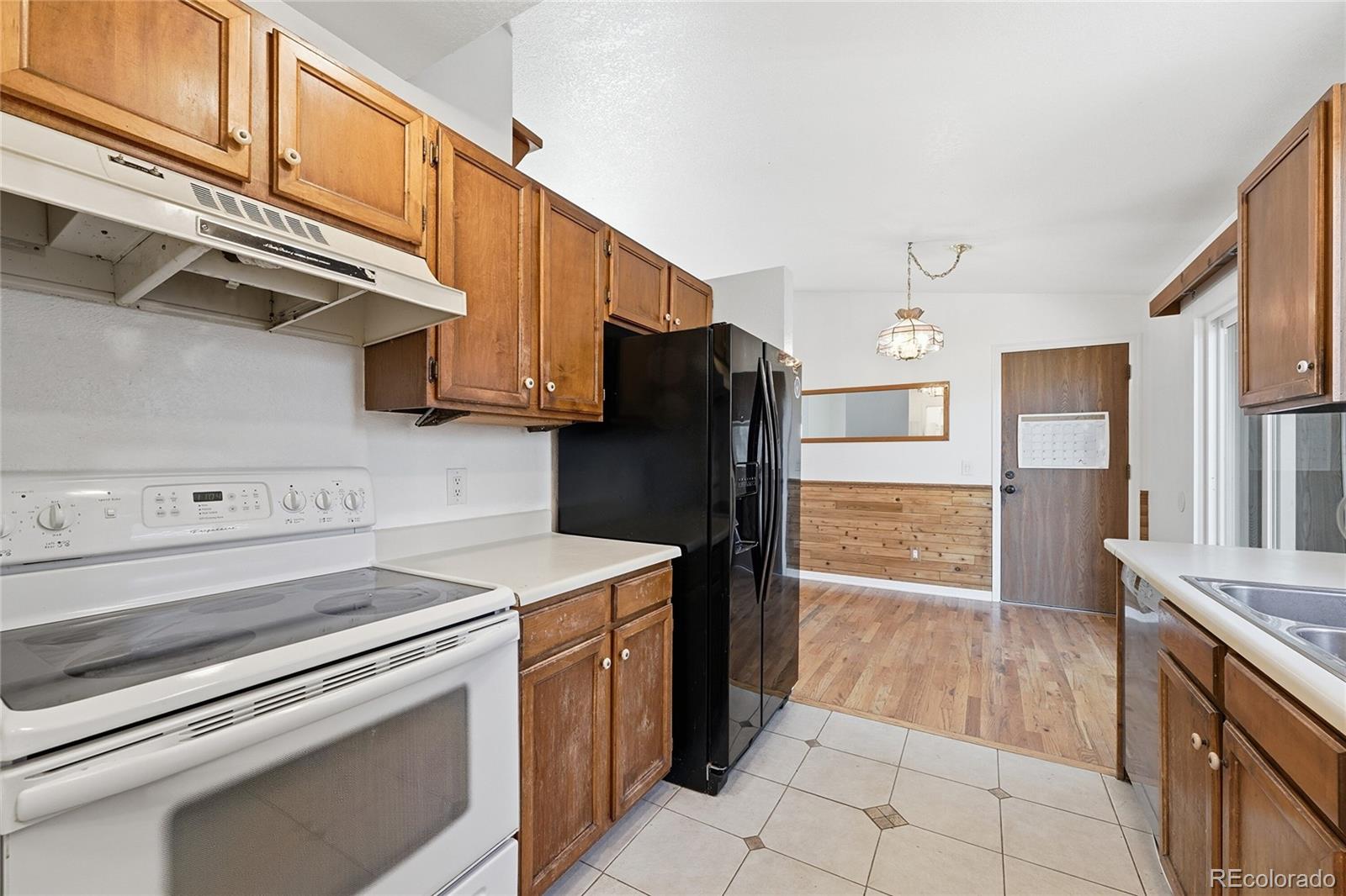 MLS Image #8 for 1933  ensenada court,aurora, Colorado