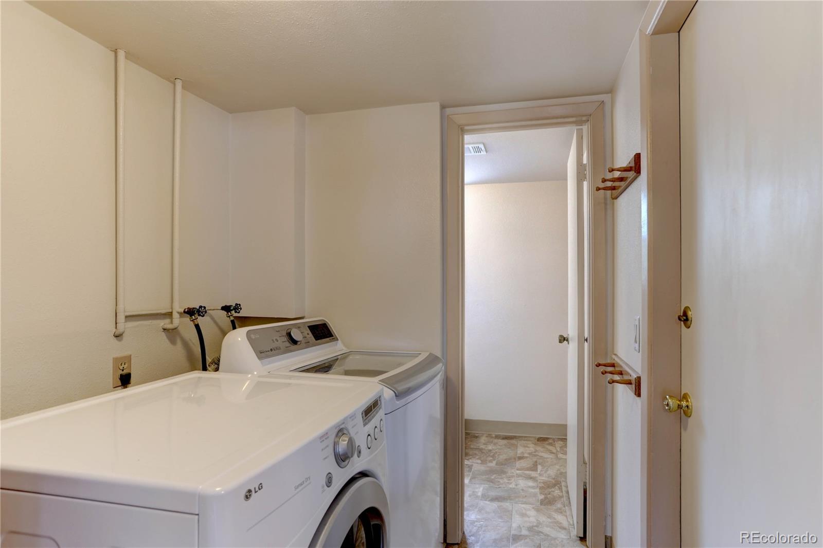 MLS Image #24 for 7053 e maplewood avenue,centennial, Colorado