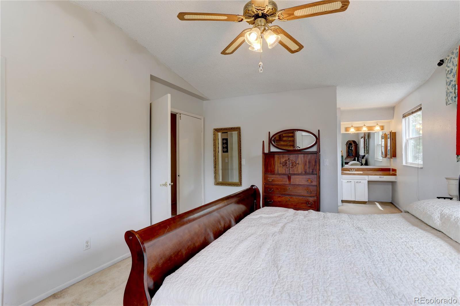 MLS Image #9 for 7053 e maplewood avenue,centennial, Colorado