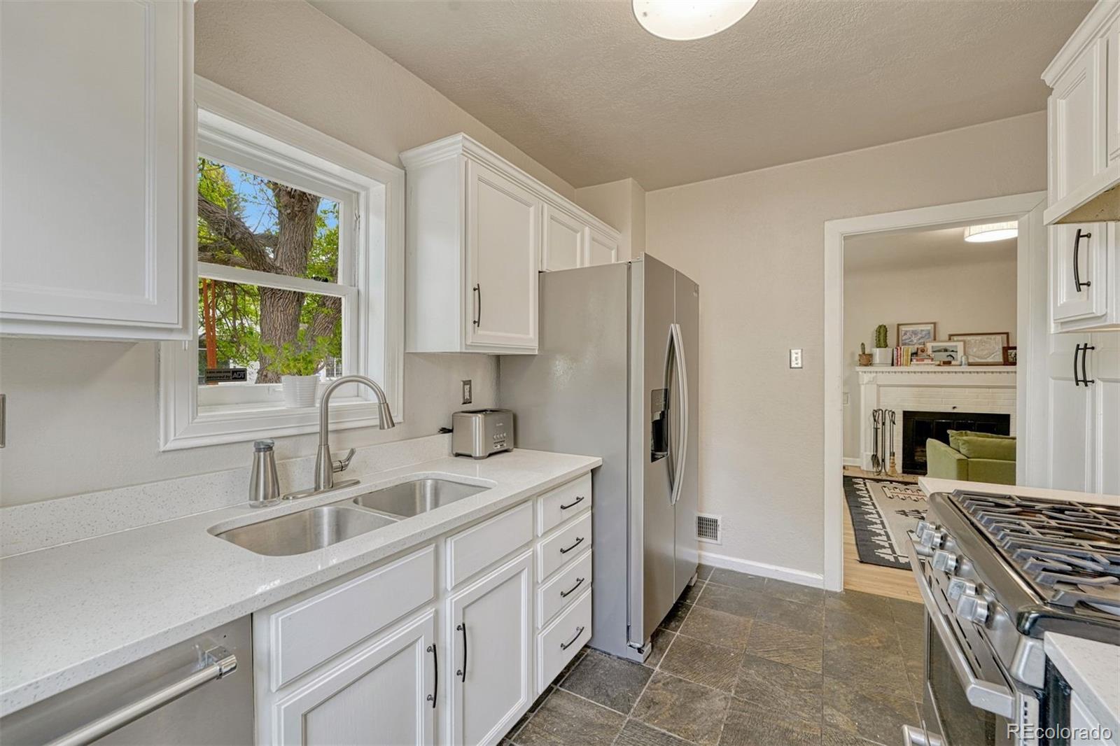 MLS Image #20 for 4507 e 7th avenue,denver, Colorado