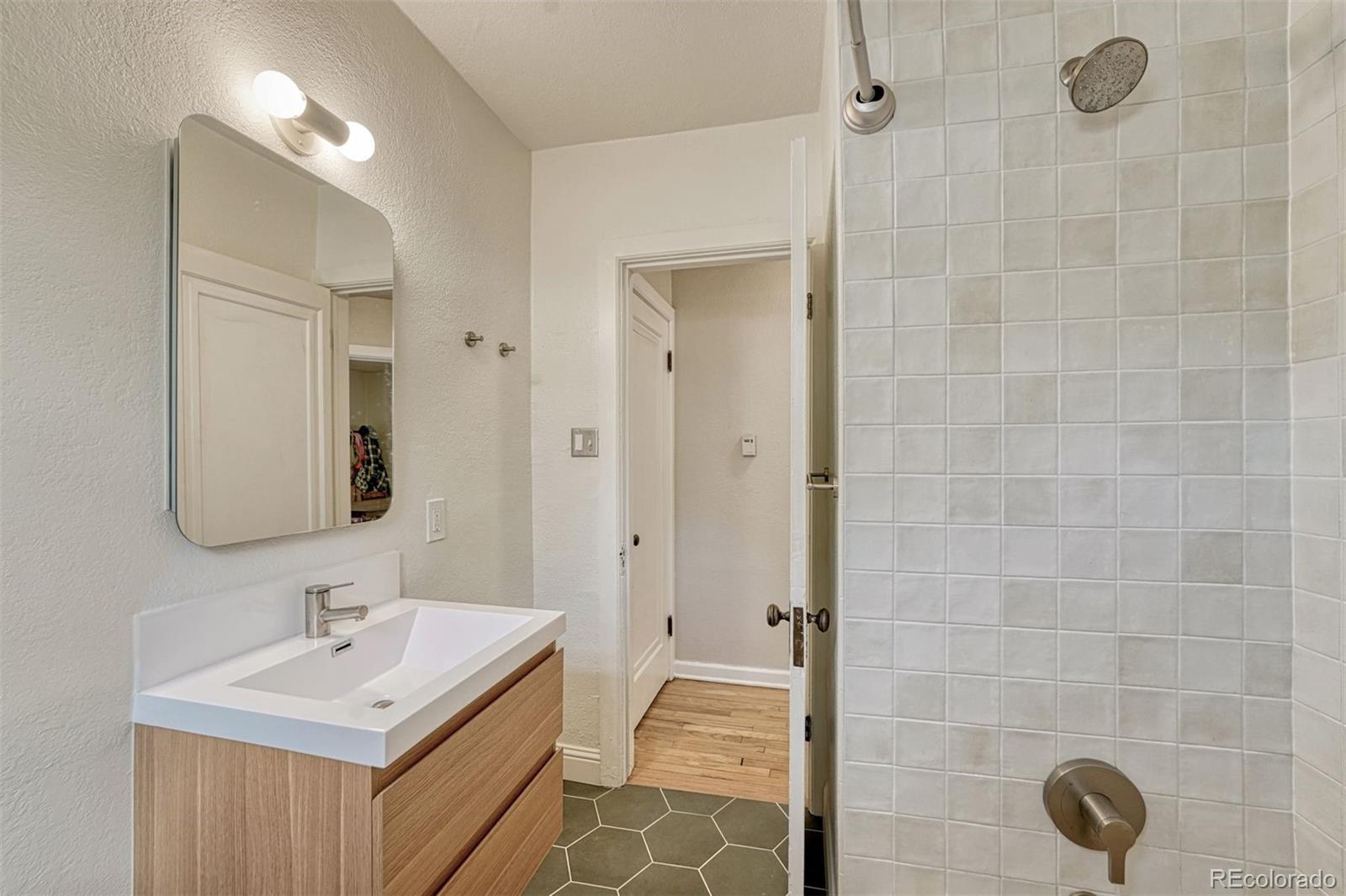 MLS Image #3 for 4507 e 7th avenue,denver, Colorado