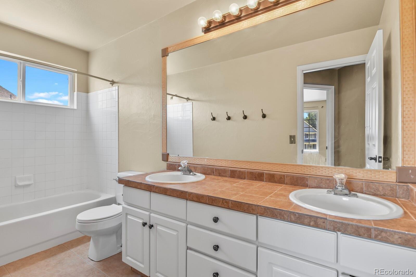 MLS Image #23 for 20419 e mansfield avenue,aurora, Colorado