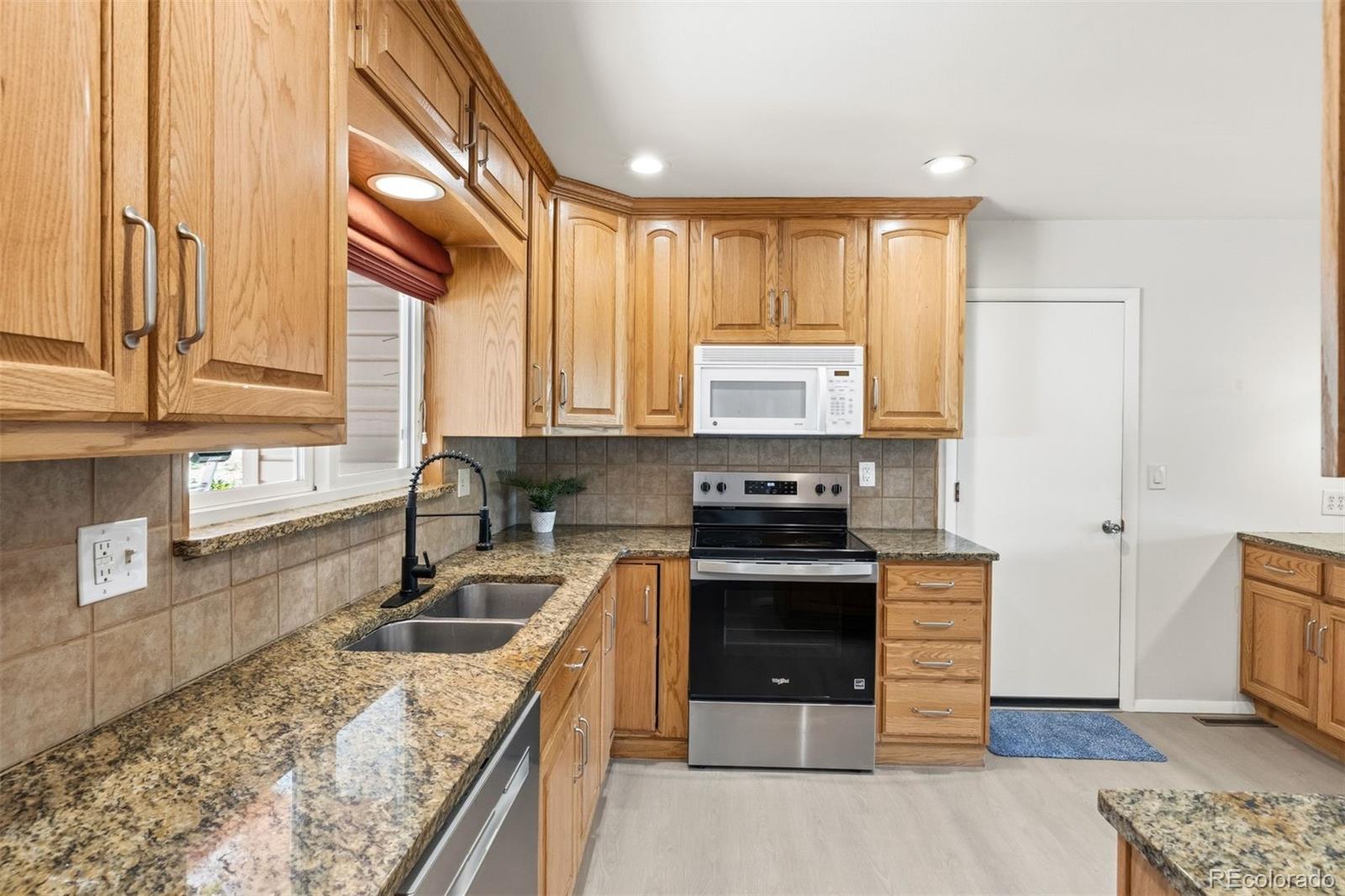 MLS Image #15 for 1311  acacia drive,colorado springs, Colorado
