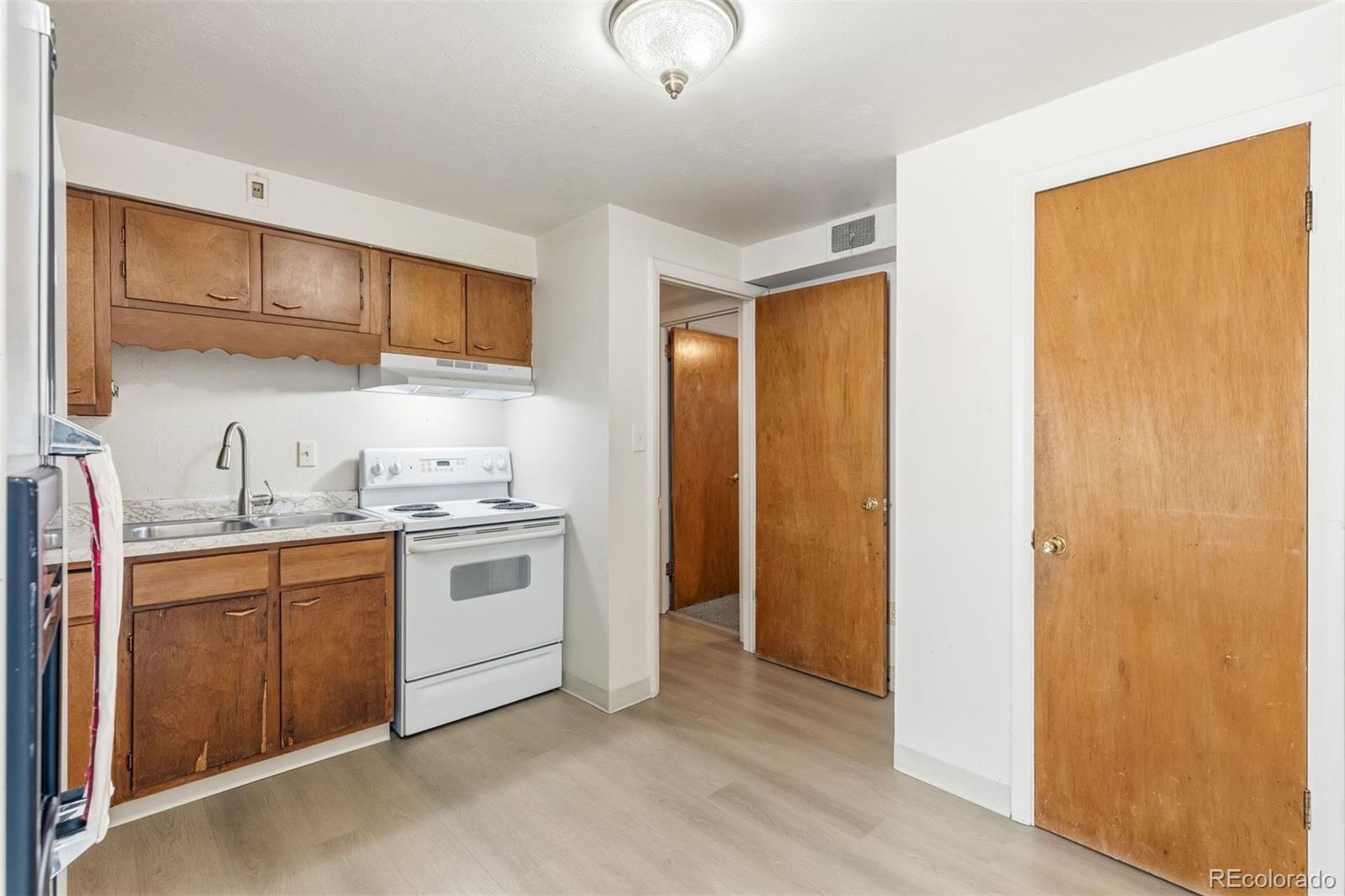 MLS Image #30 for 1311  acacia drive,colorado springs, Colorado