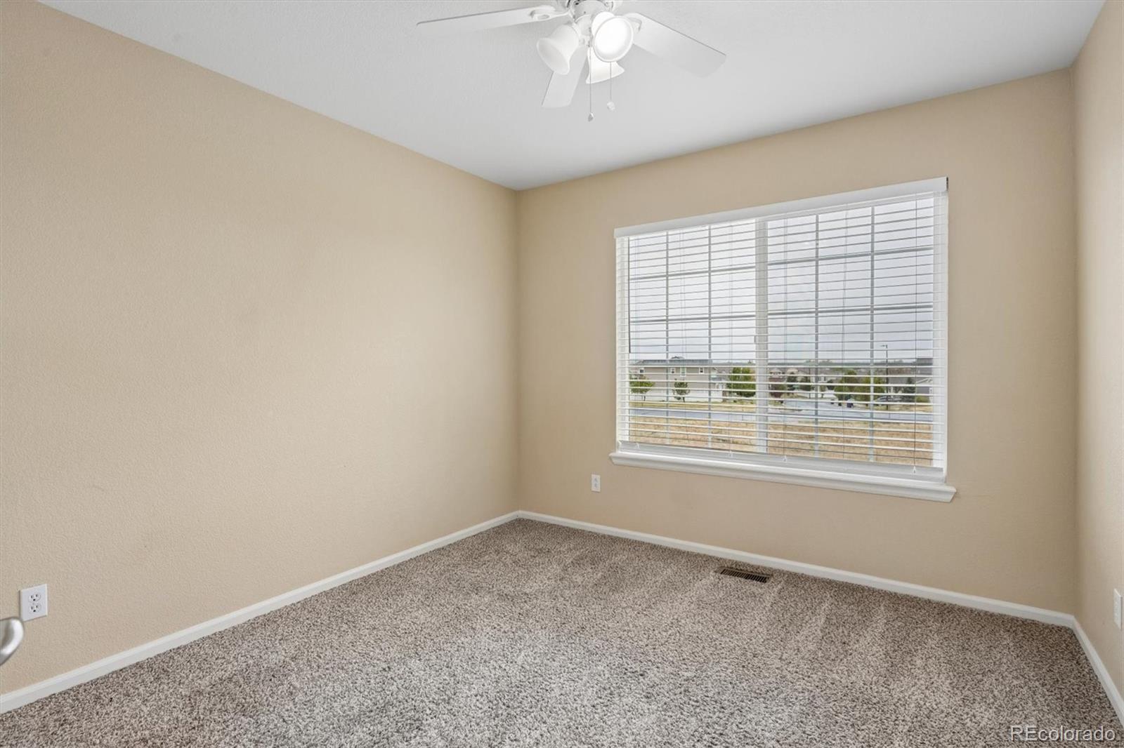 MLS Image #12 for 5577  jebel court,denver, Colorado