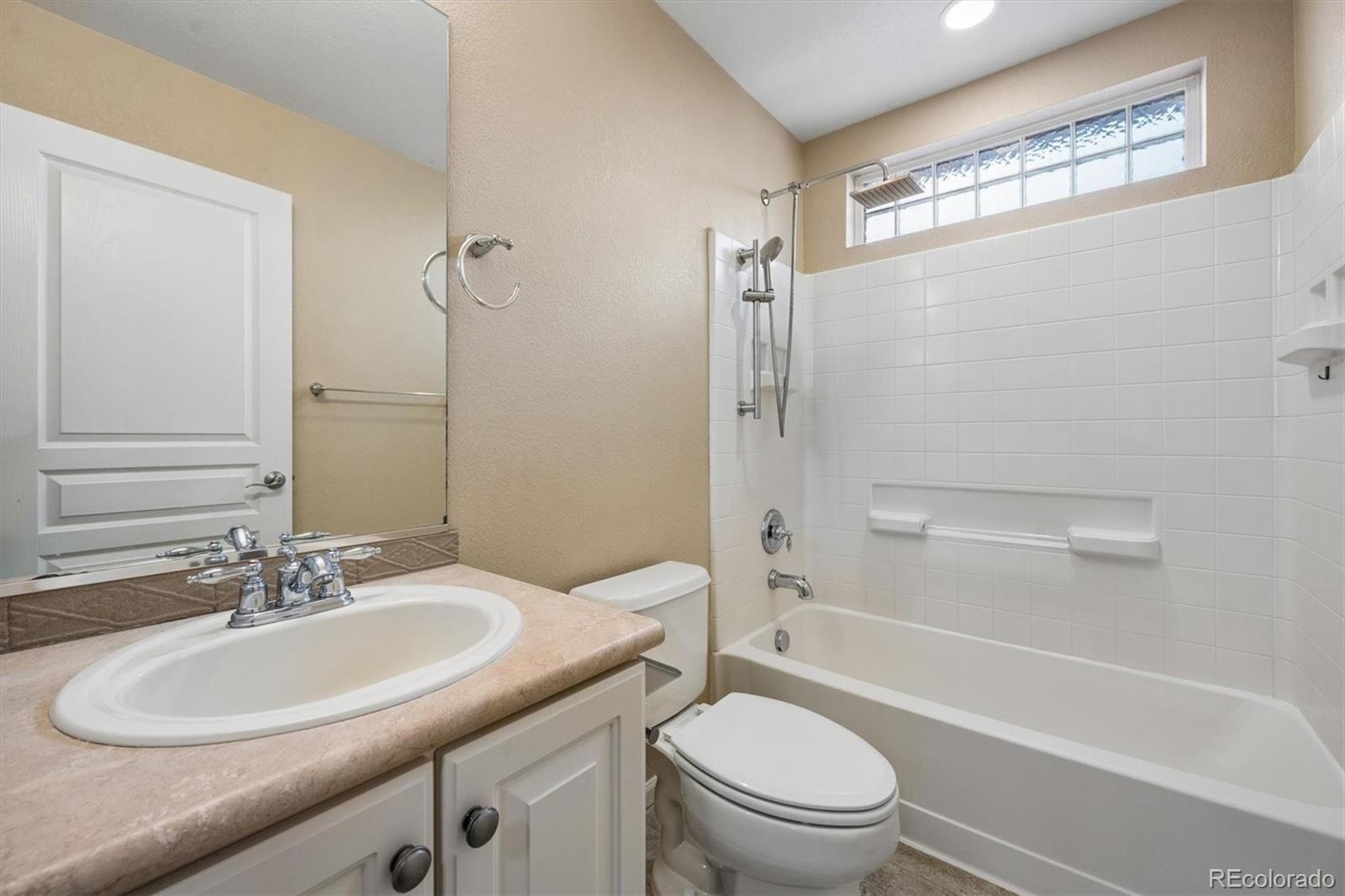 MLS Image #14 for 5577  jebel court,denver, Colorado
