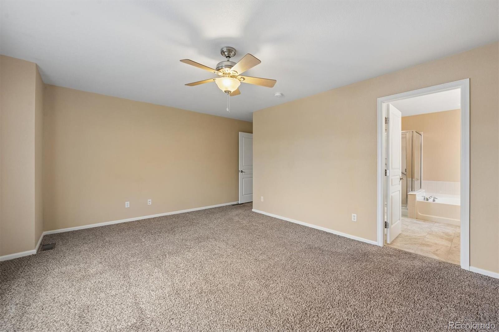 MLS Image #18 for 5577  jebel court,denver, Colorado