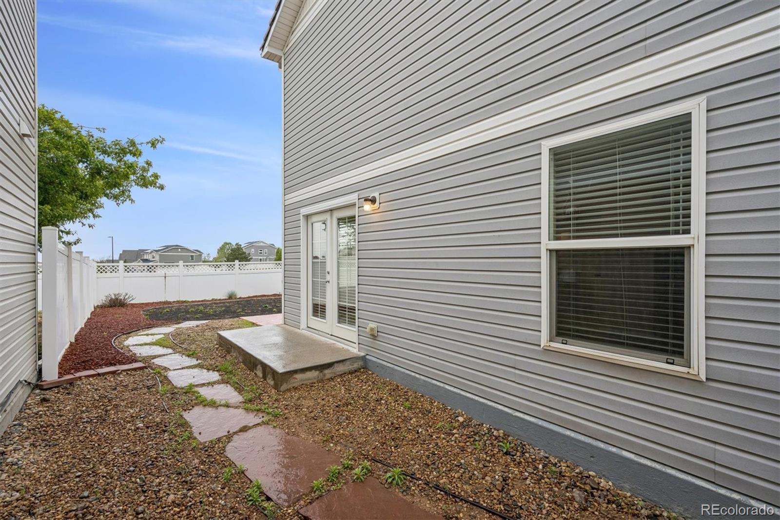 MLS Image #21 for 5577  jebel court,denver, Colorado