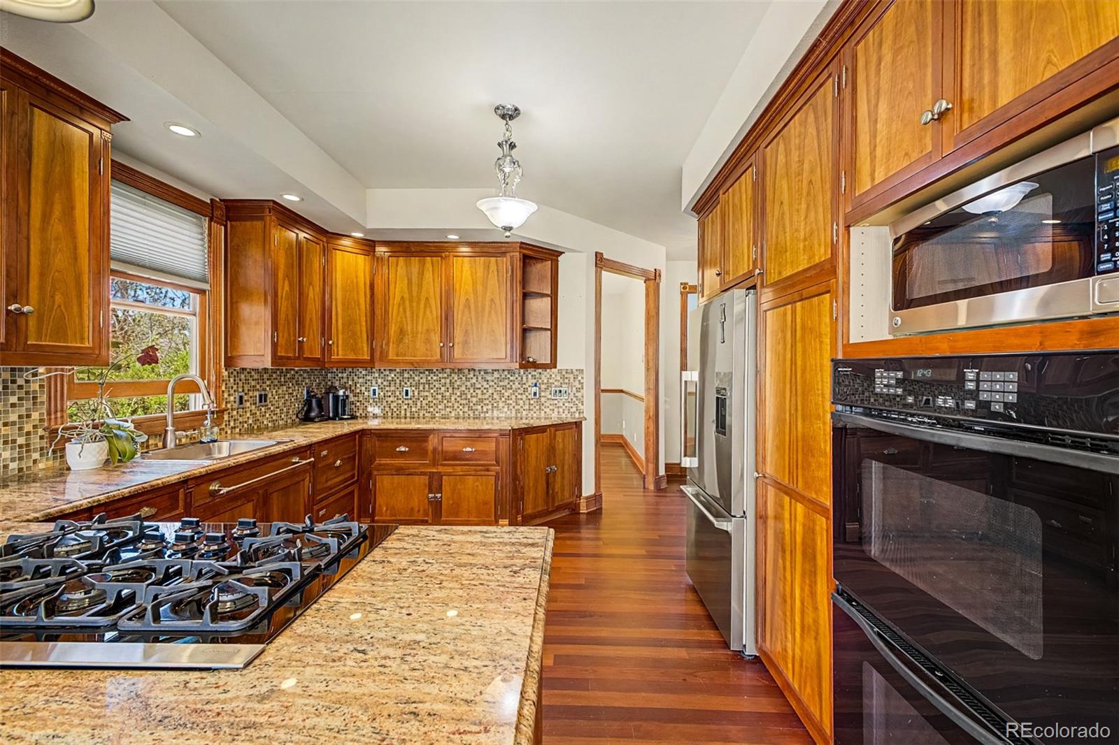 MLS Image #12 for 4801 s yukon street,littleton, Colorado