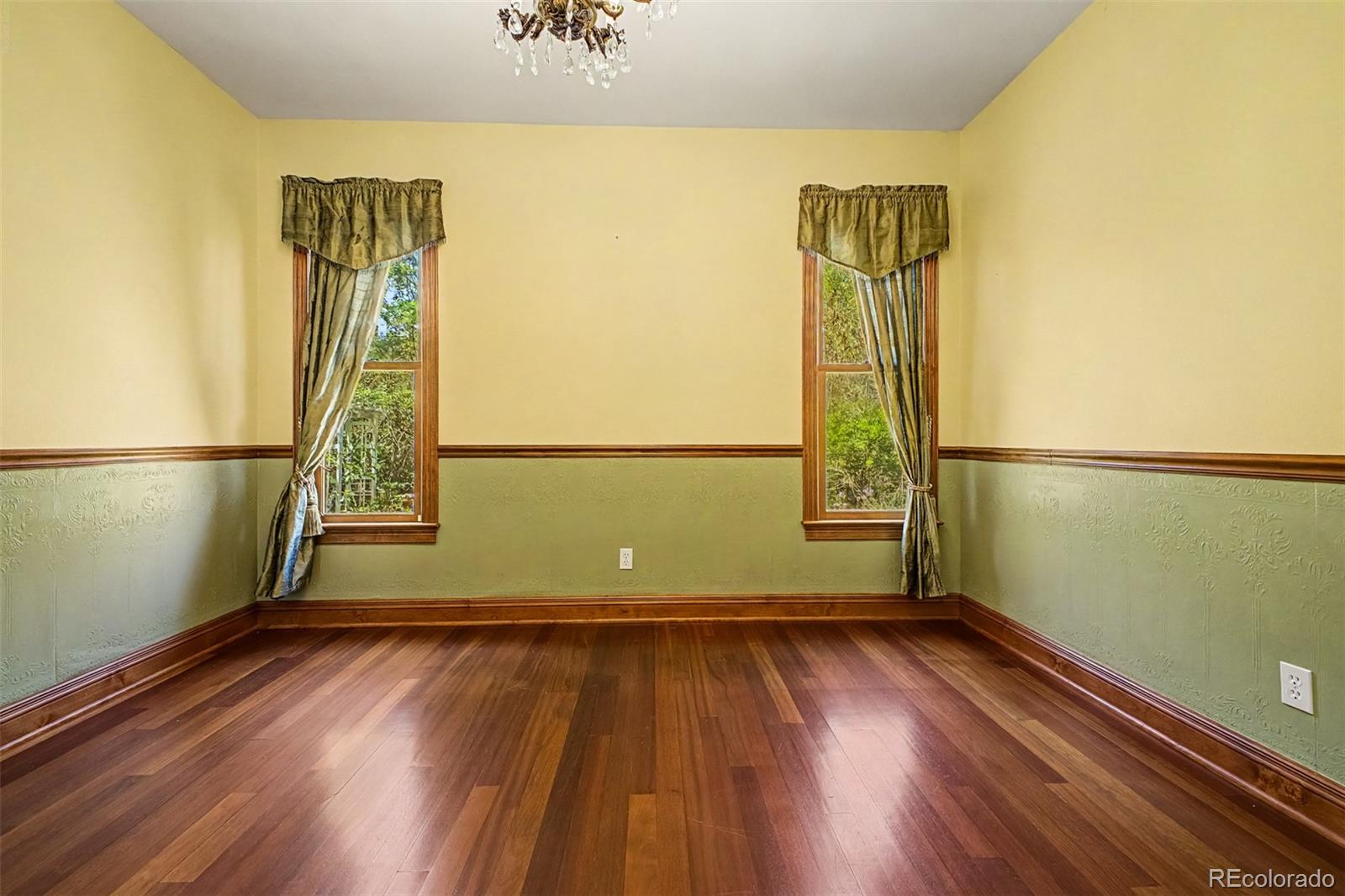 MLS Image #15 for 4801 s yukon street,littleton, Colorado