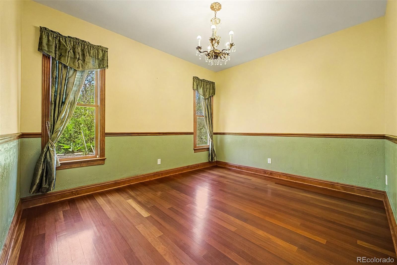 MLS Image #16 for 4801 s yukon street,littleton, Colorado