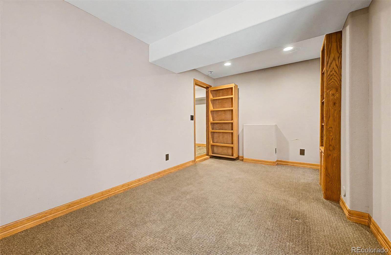 MLS Image #38 for 4801 s yukon street,littleton, Colorado