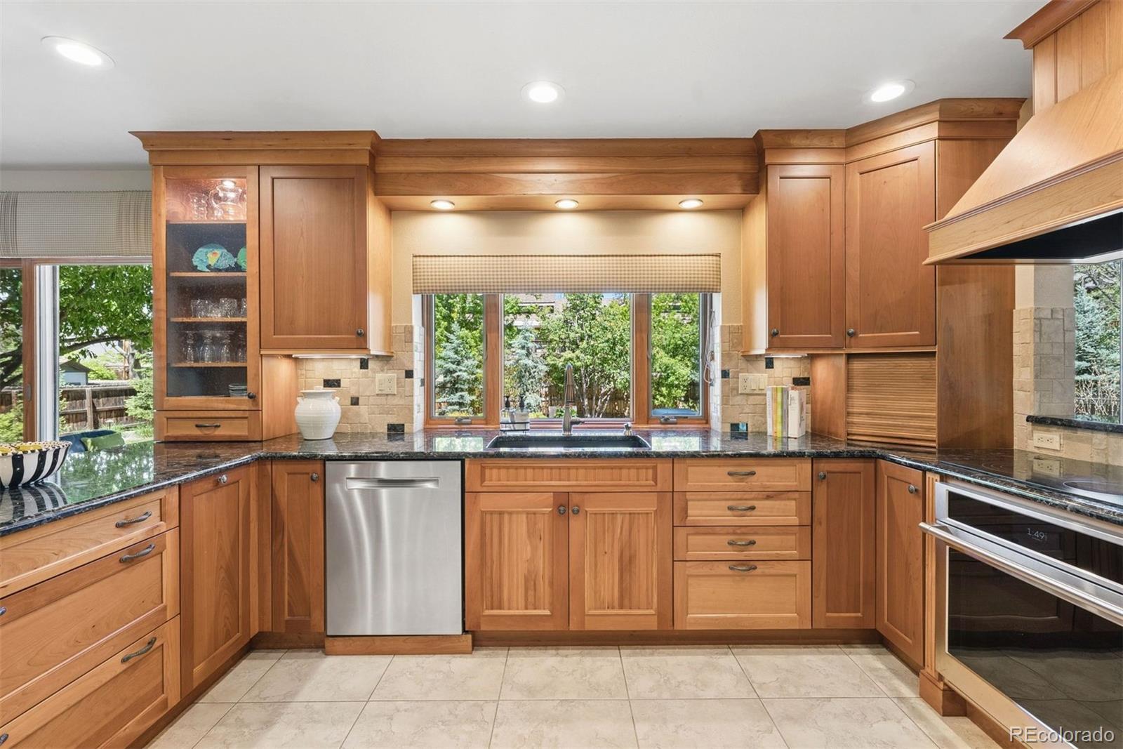 MLS Image #9 for 7856 s fairfax court,centennial, Colorado
