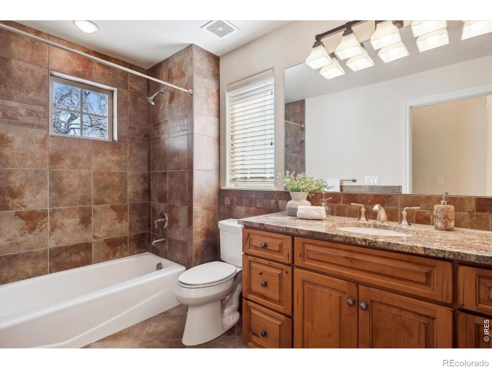 MLS Image #16 for 1907 s columbine street,denver, Colorado