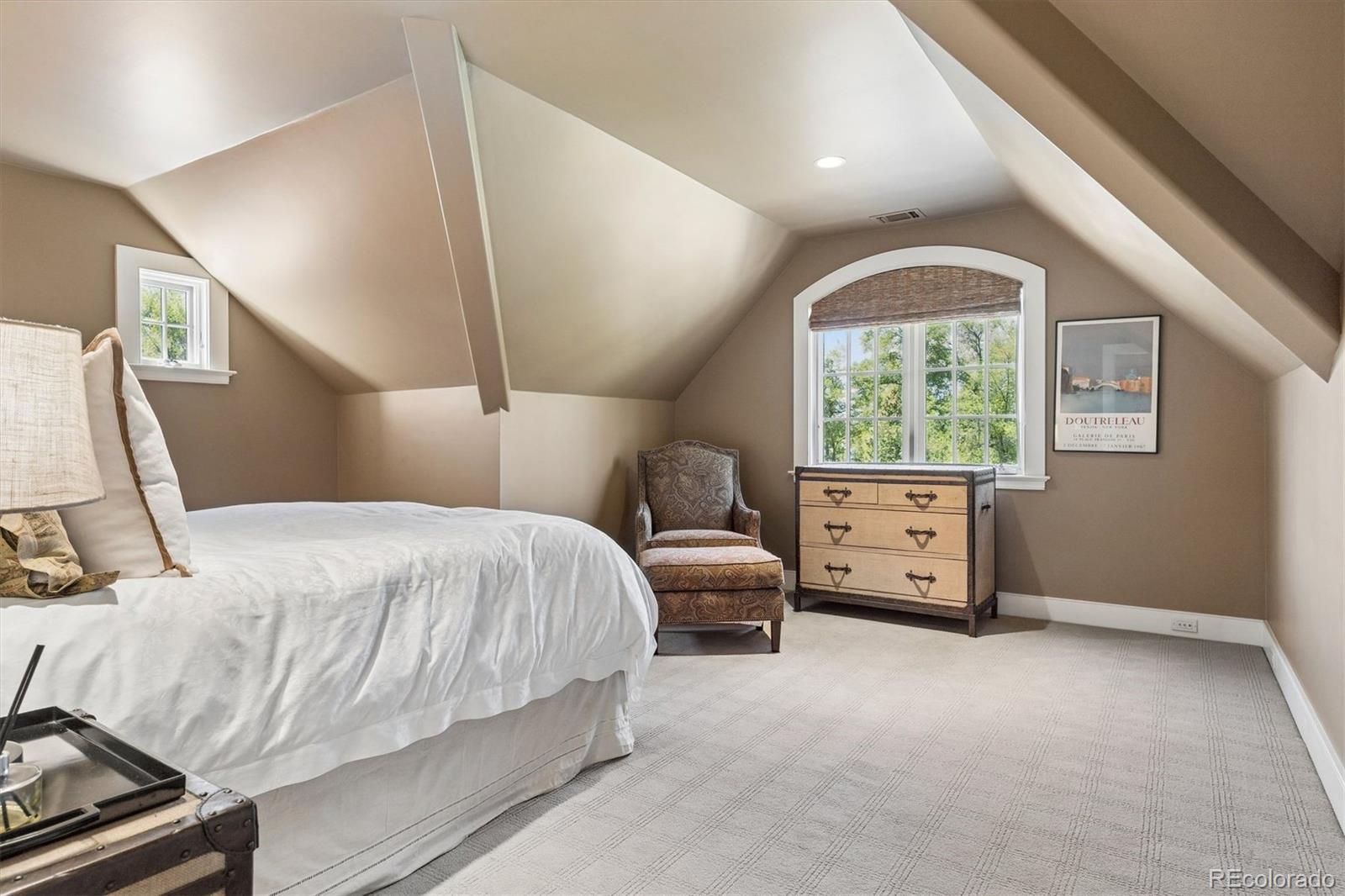 MLS Image #28 for 680 s university boulevard,denver, Colorado