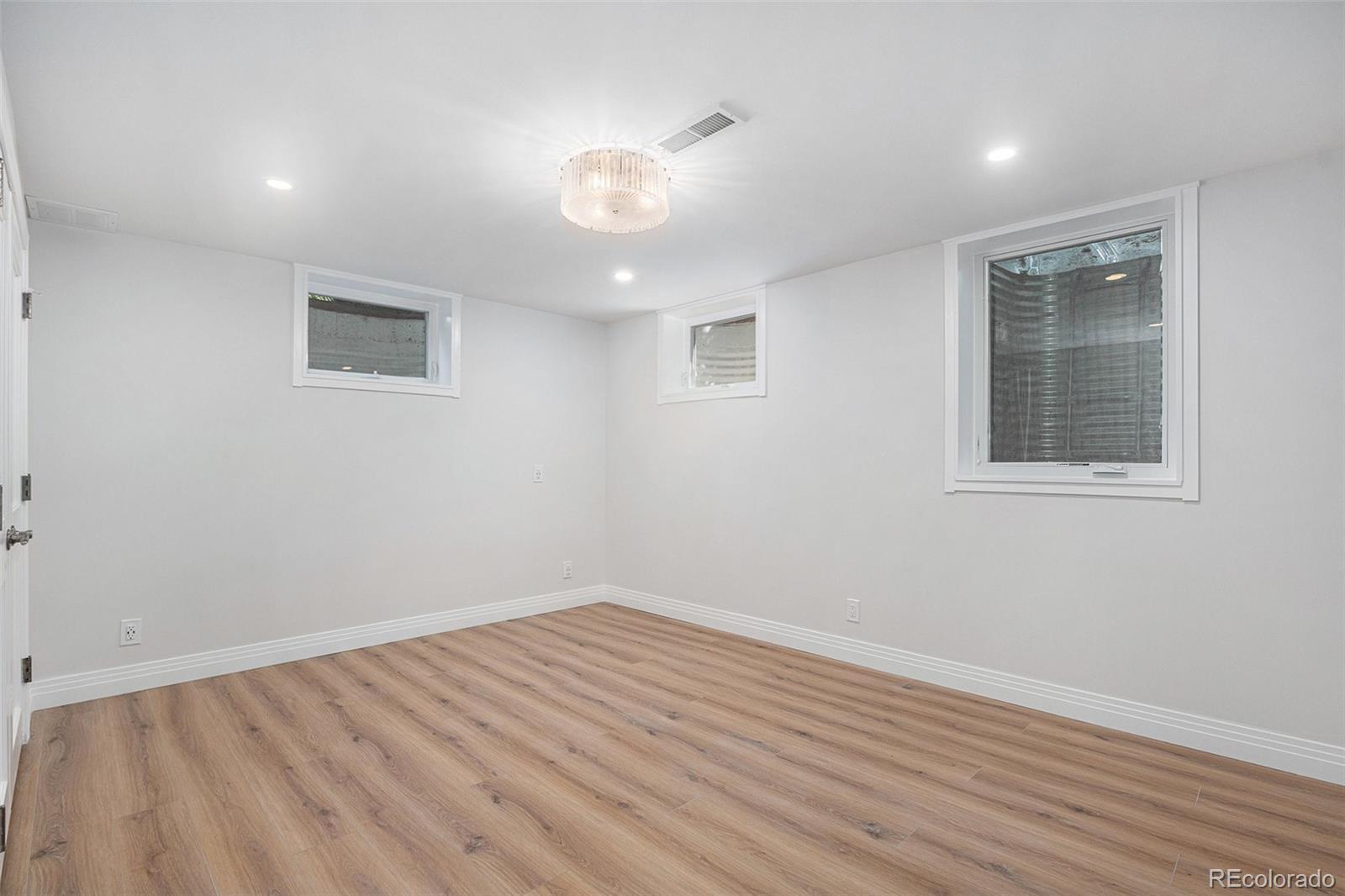 MLS Image #27 for 3750  gill drive,denver, Colorado