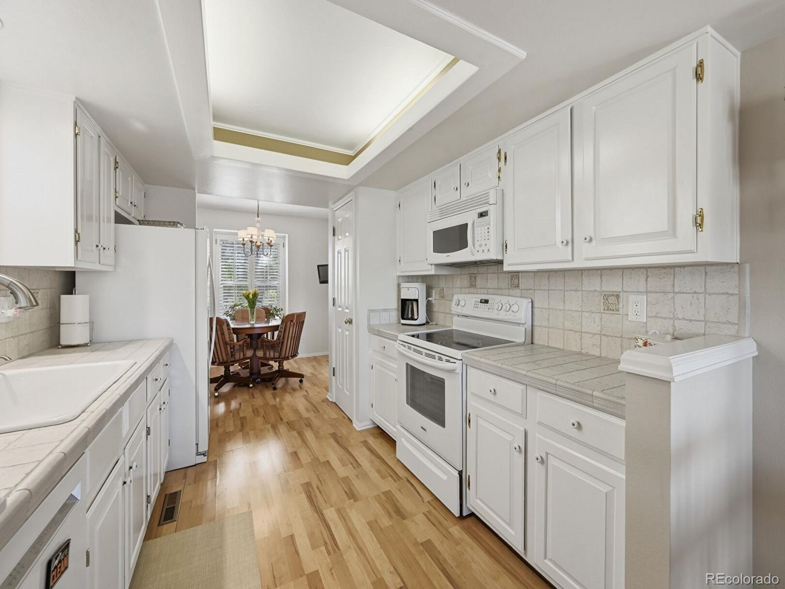 MLS Image #9 for 7394 s monaco street,centennial, Colorado