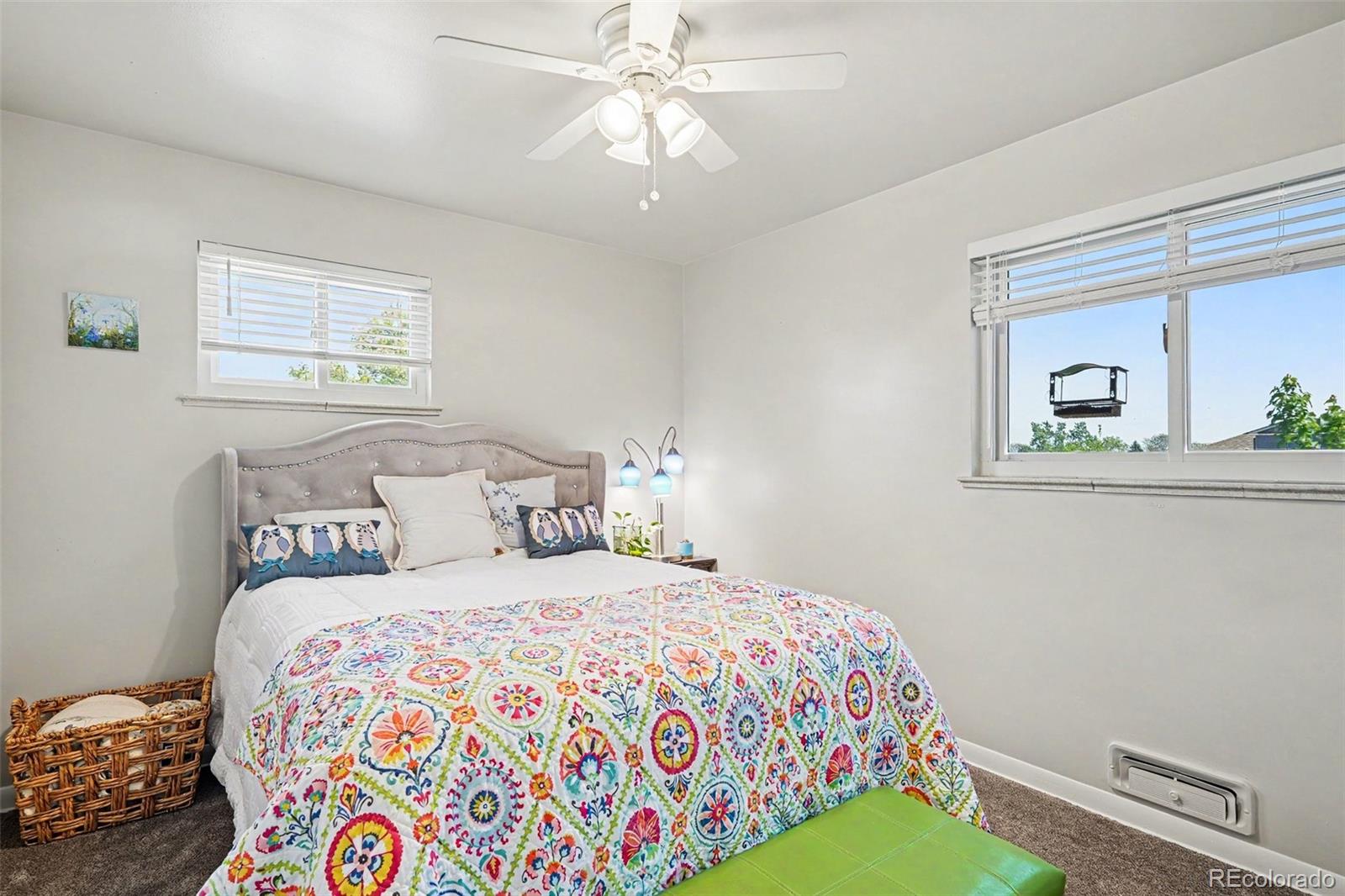 MLS Image #15 for 2567 s uno way,denver, Colorado