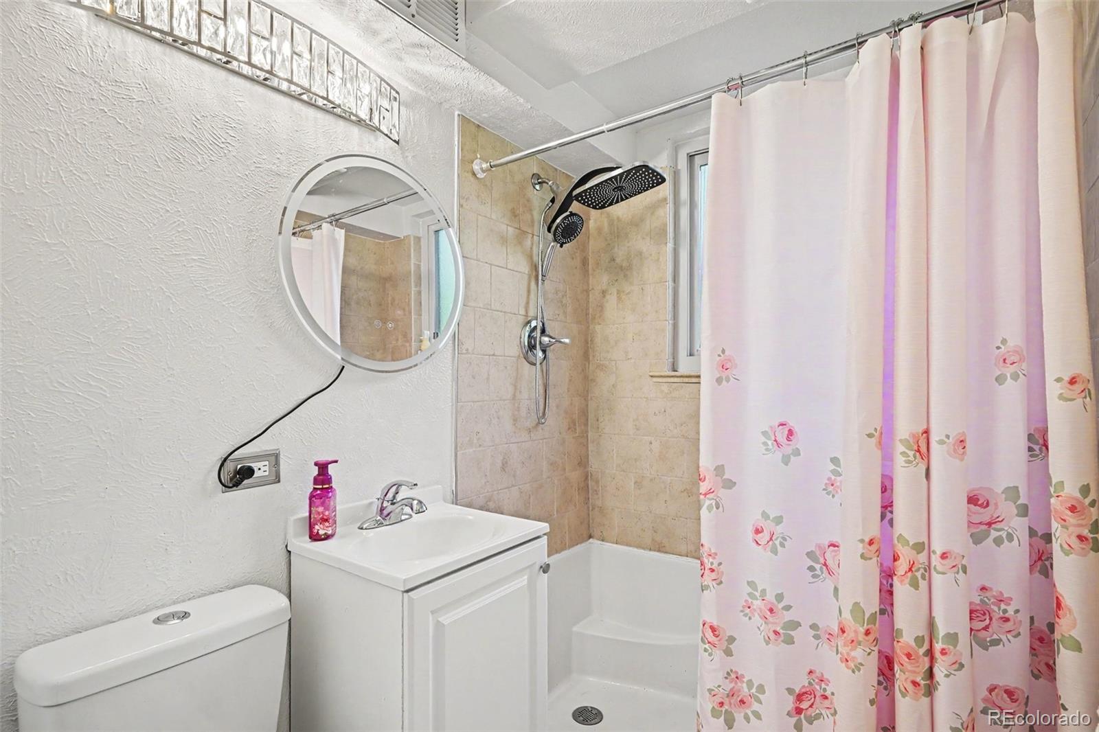 MLS Image #21 for 2567 s uno way,denver, Colorado