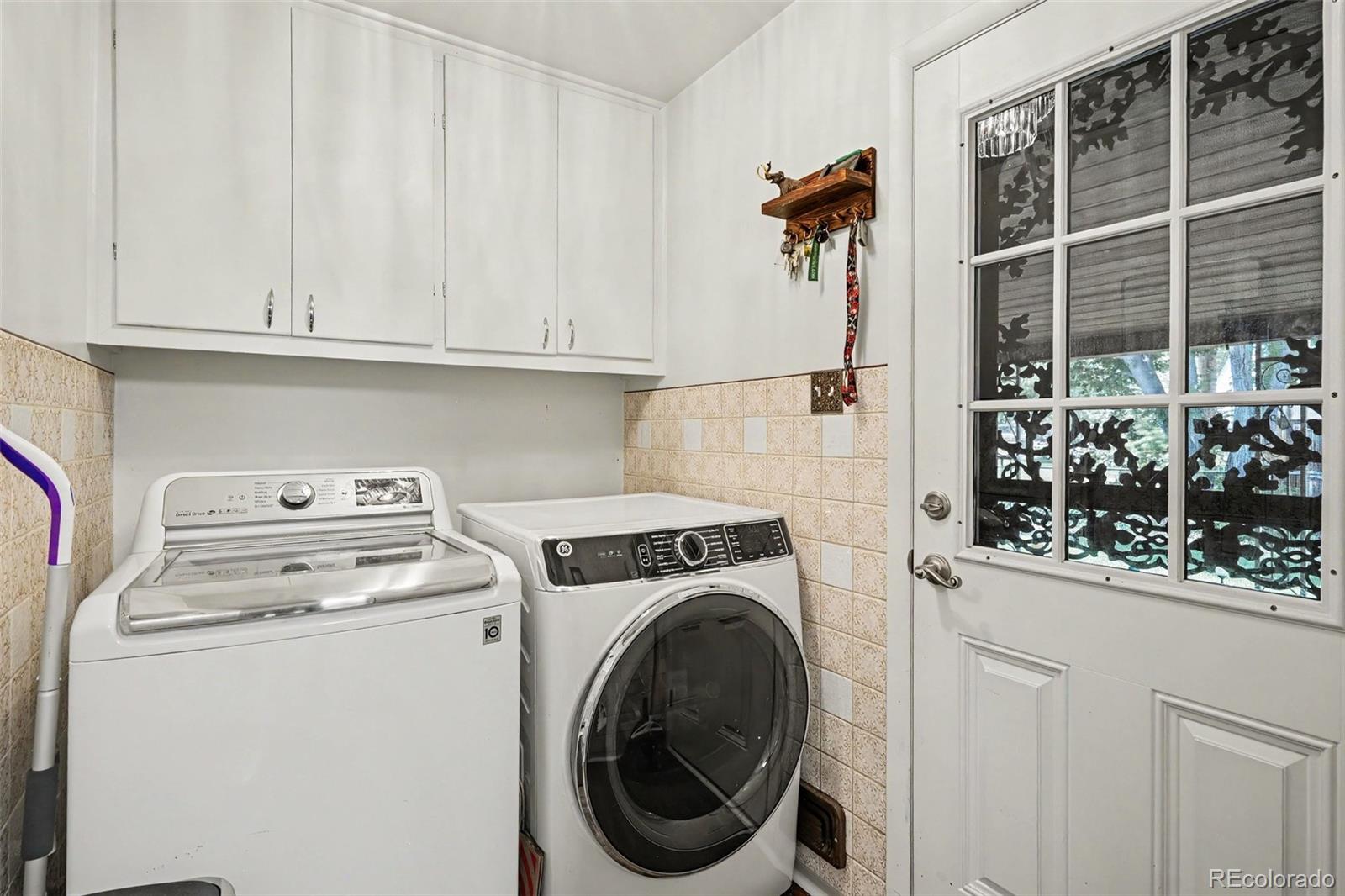MLS Image #22 for 2567 s uno way,denver, Colorado