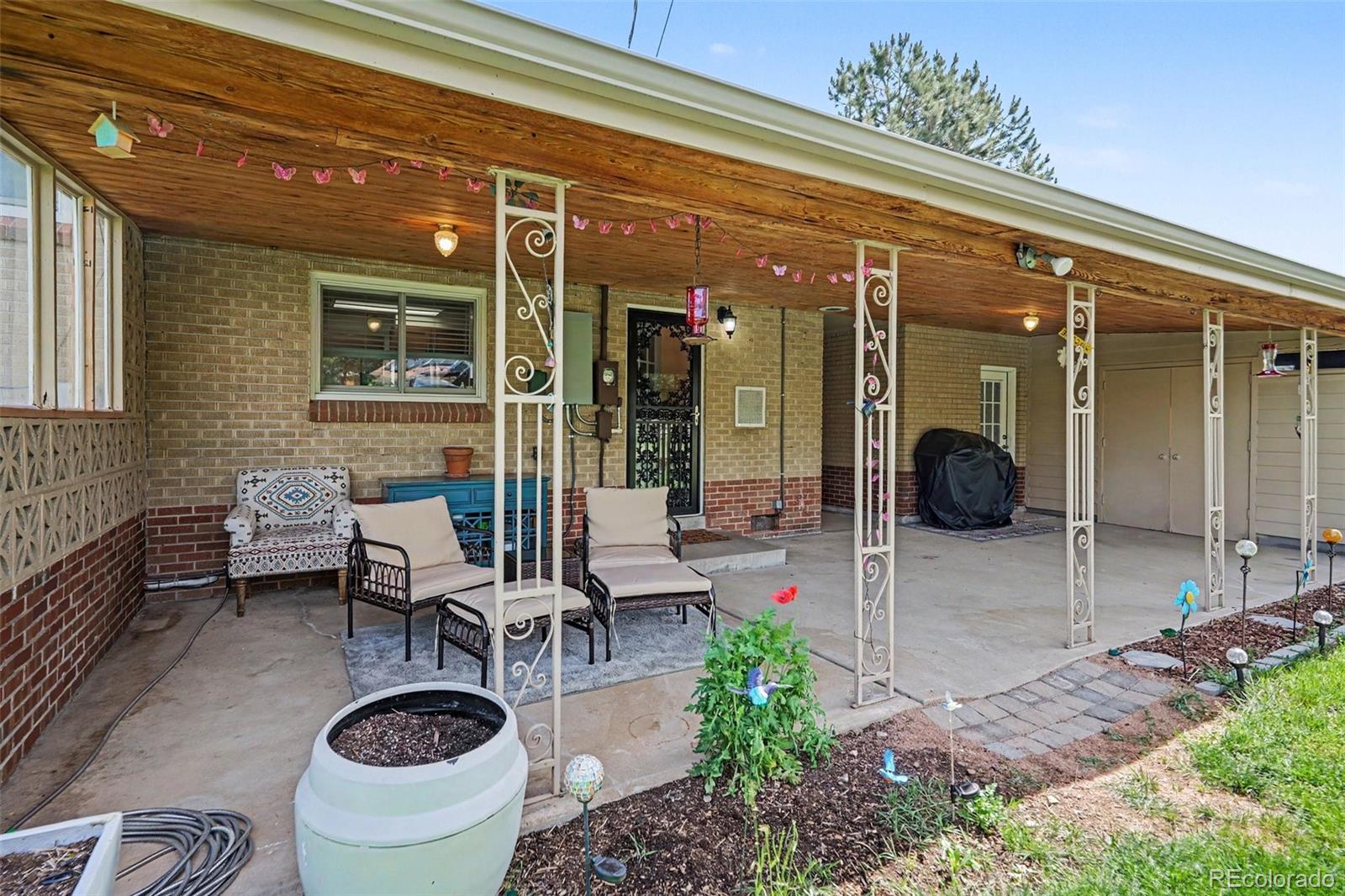 MLS Image #26 for 2567 s uno way,denver, Colorado