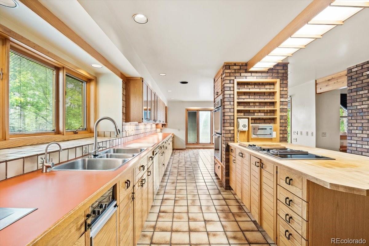 MLS Image #11 for 1625 e layton drive,englewood, Colorado