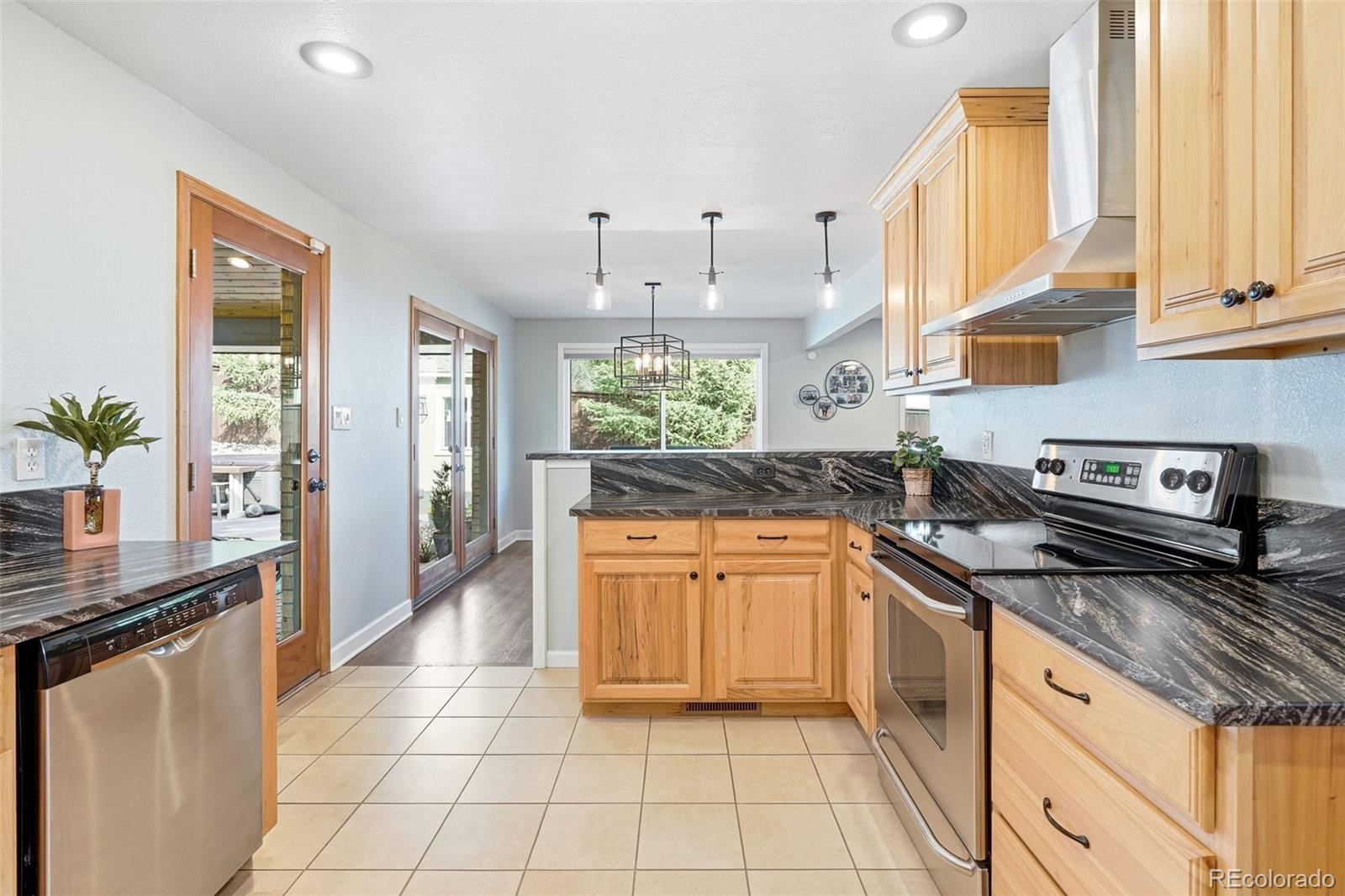 MLS Image #16 for 2903 e peakview circle,centennial, Colorado