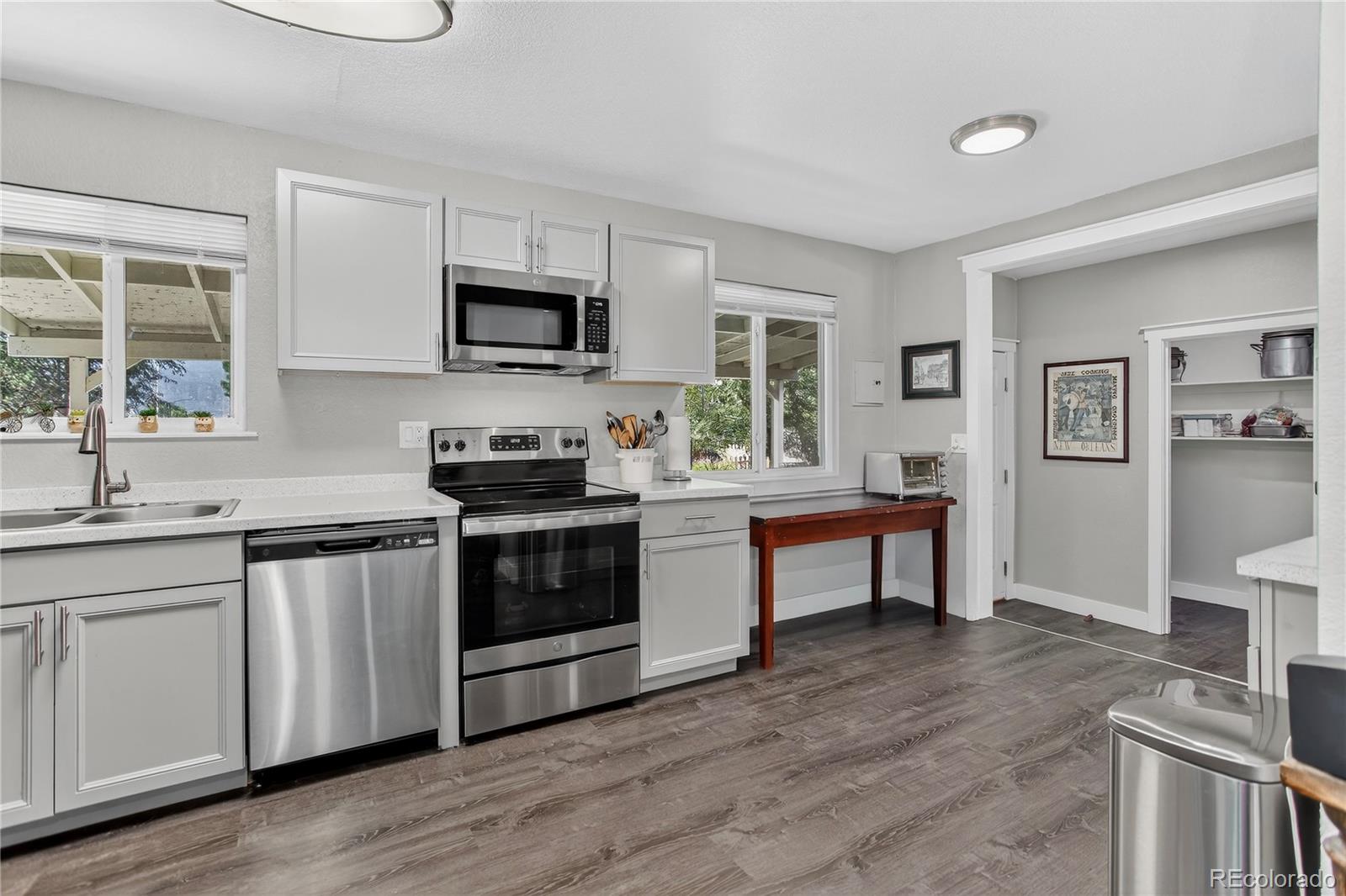 MLS Image #6 for 3905  colony hills circle,colorado springs, Colorado