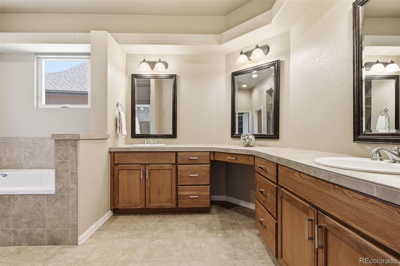 MLS Image #27 for 23920 e easter place,aurora, Colorado