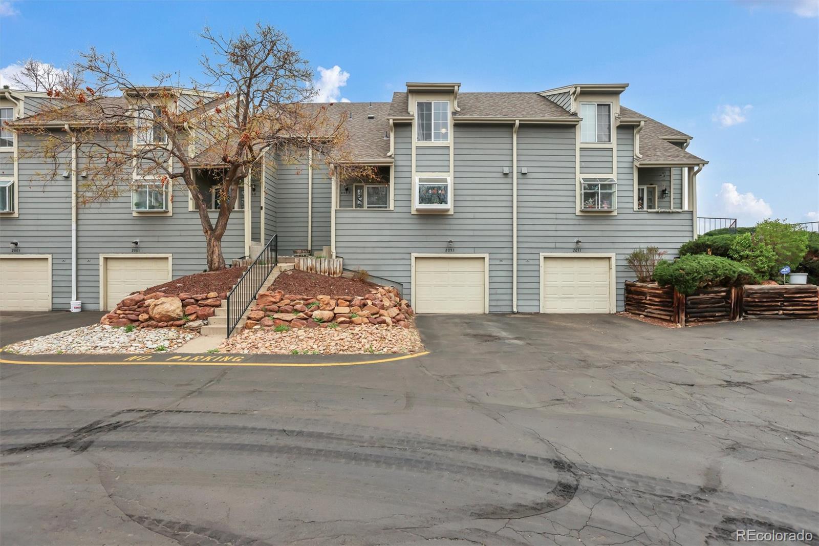MLS Image #3 for 2053 s worchester way,aurora, Colorado