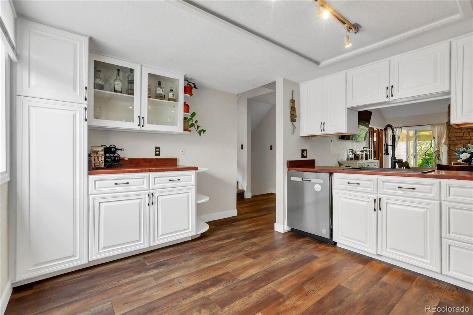 MLS Image #5 for 2053 s worchester way,aurora, Colorado
