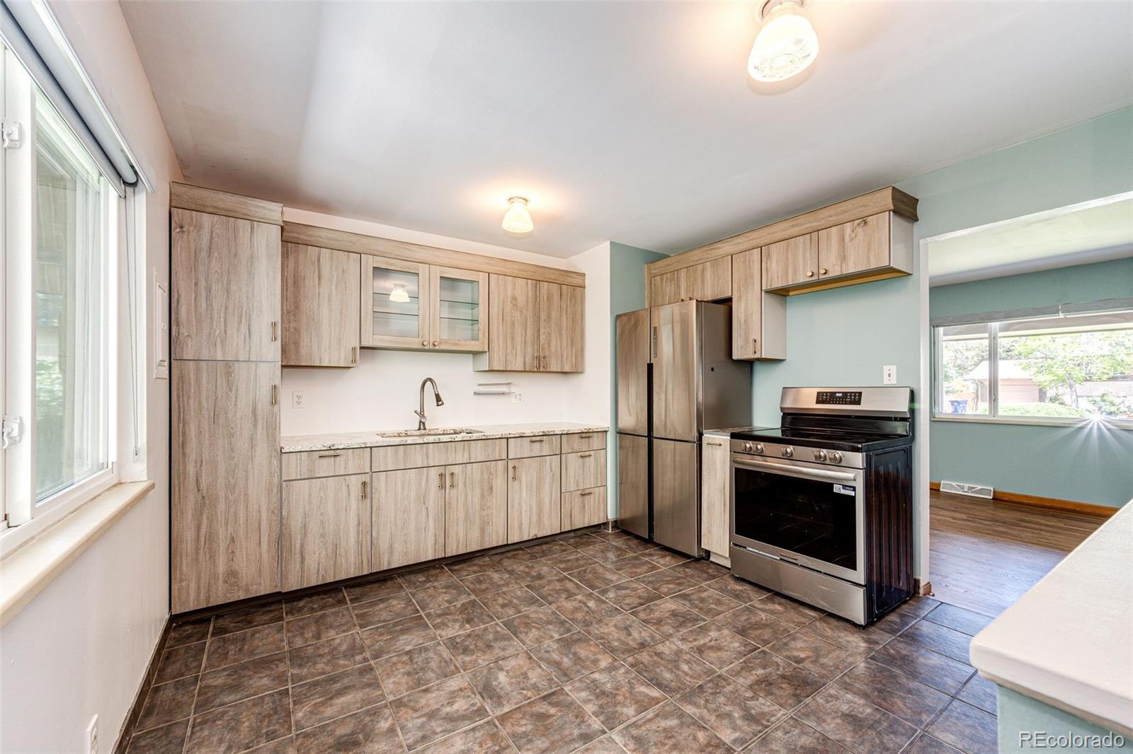 MLS Image #12 for 11994 e virginia drive,aurora, Colorado