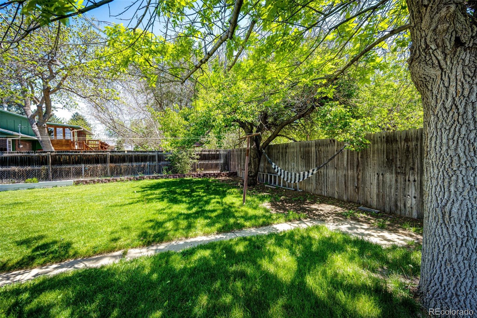 MLS Image #3 for 11994 e virginia drive,aurora, Colorado