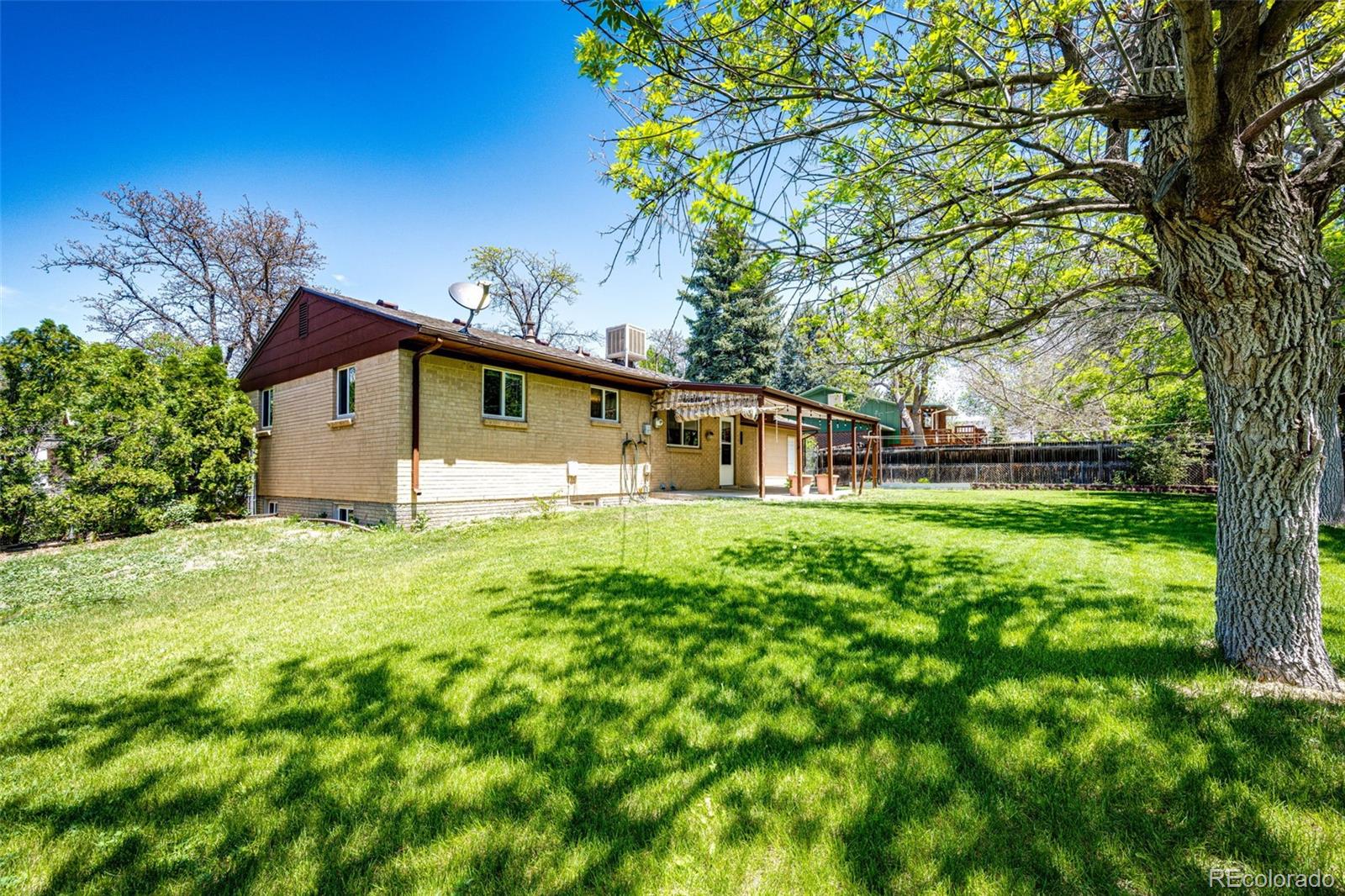 MLS Image #4 for 11994 e virginia drive,aurora, Colorado