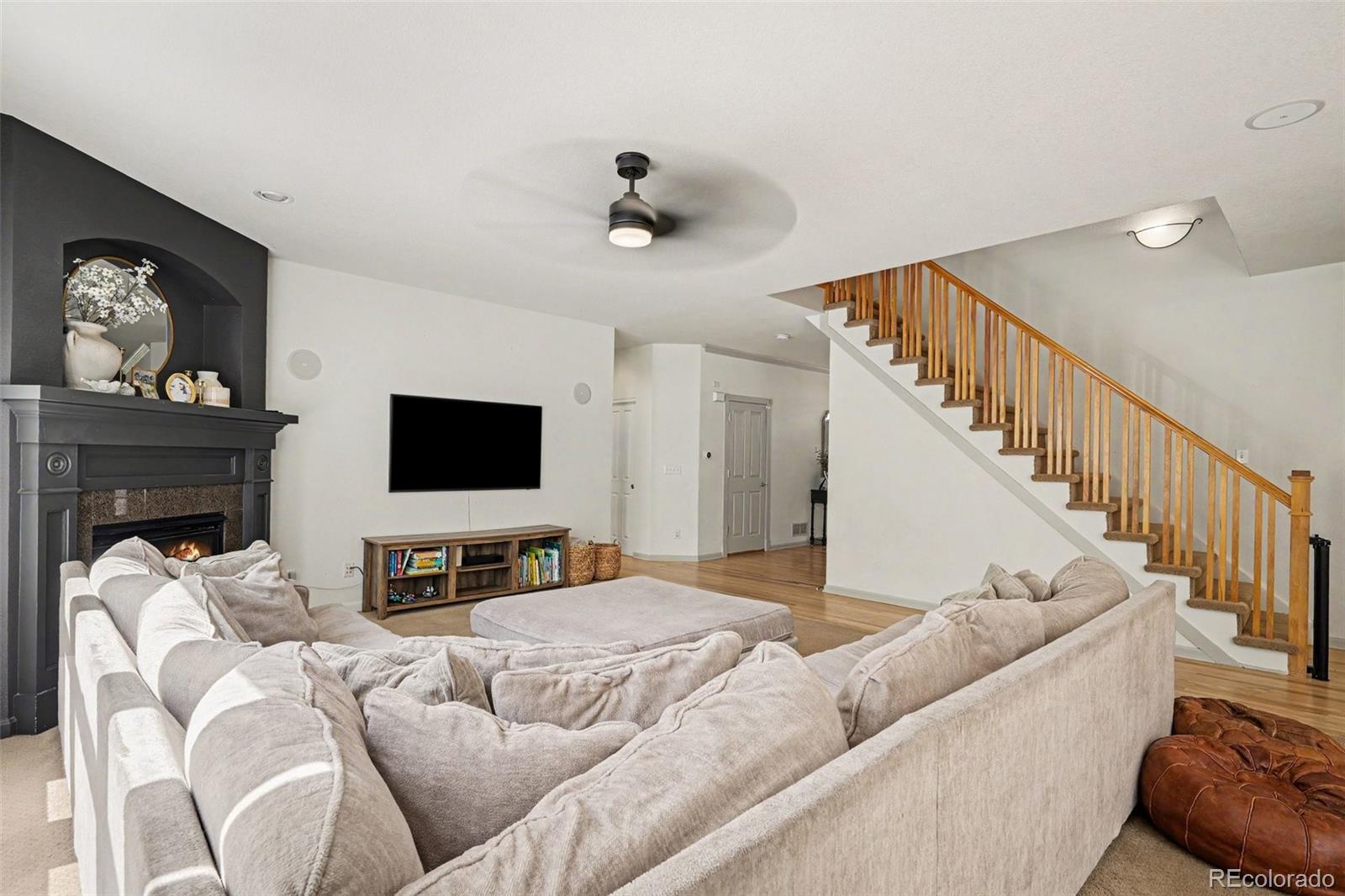 MLS Image #5 for 10600  stonington street,highlands ranch, Colorado