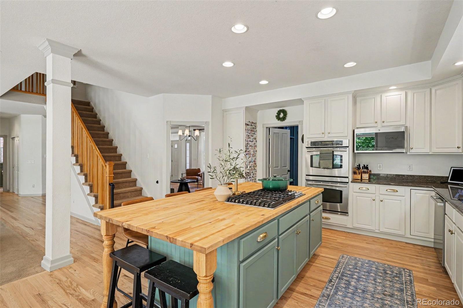 MLS Image #9 for 10600  stonington street,highlands ranch, Colorado