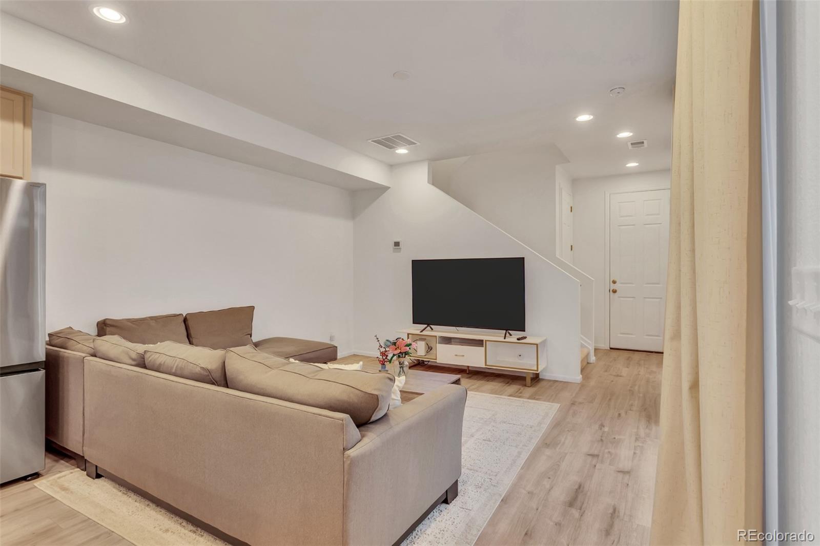 MLS Image #7 for 23 n uriah street,aurora, Colorado