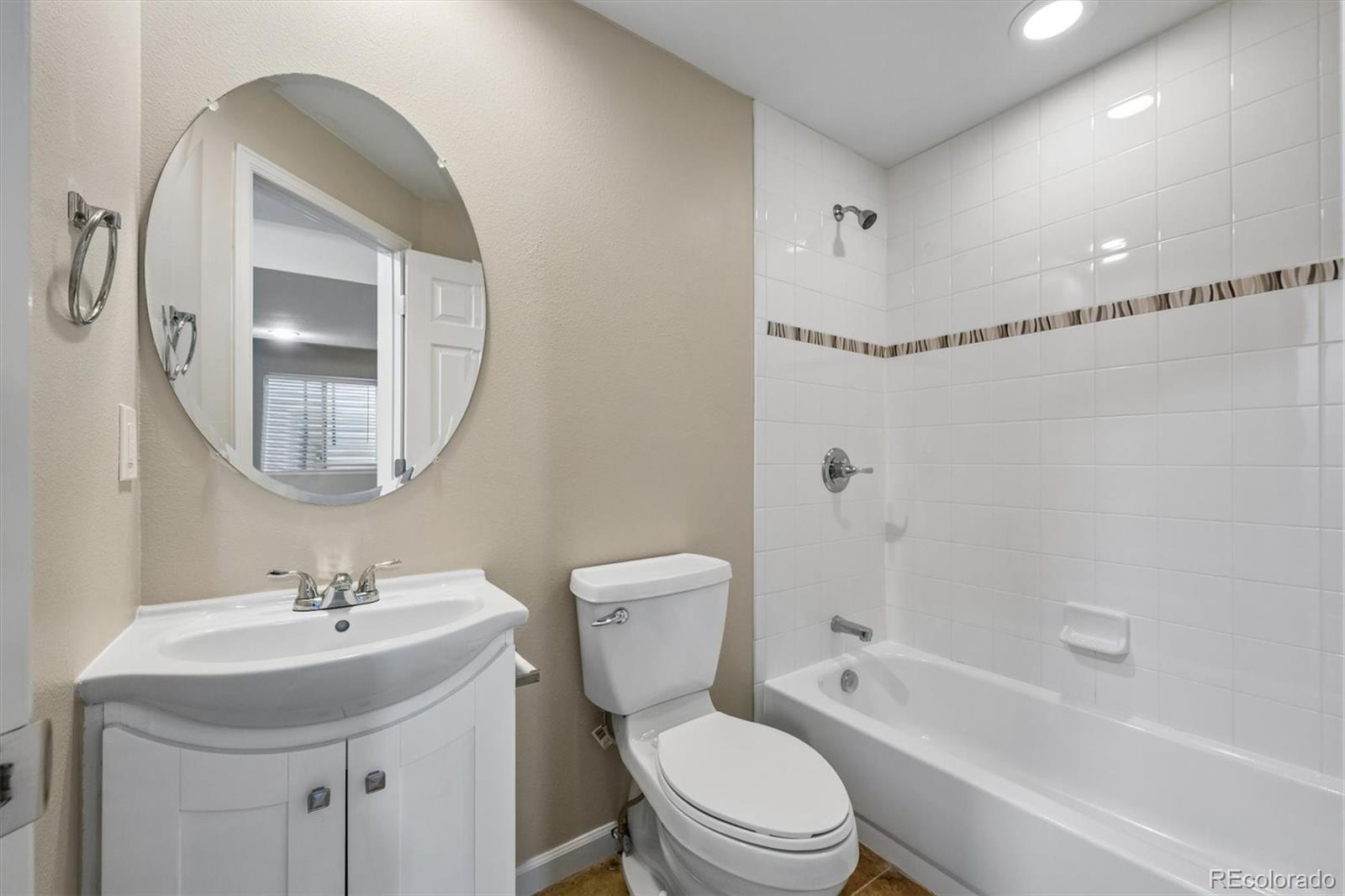 MLS Image #21 for 20431 e union circle,aurora, Colorado
