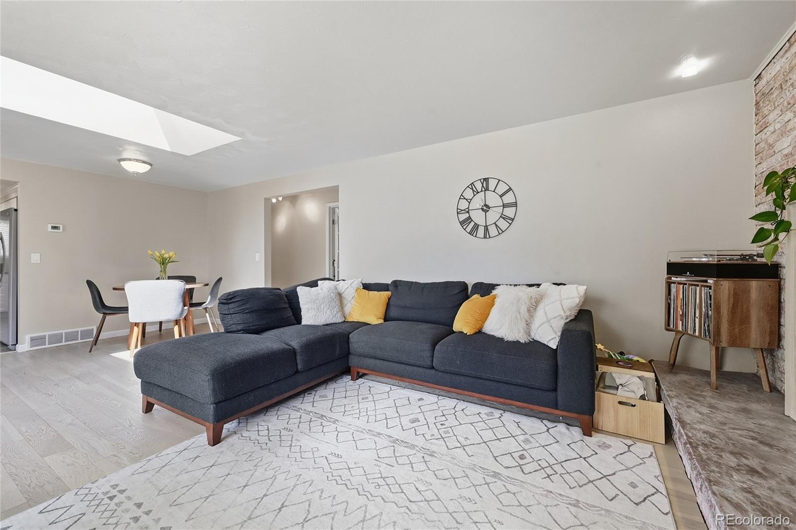 MLS Image #4 for 6651 e ithaca place ,denver, Colorado