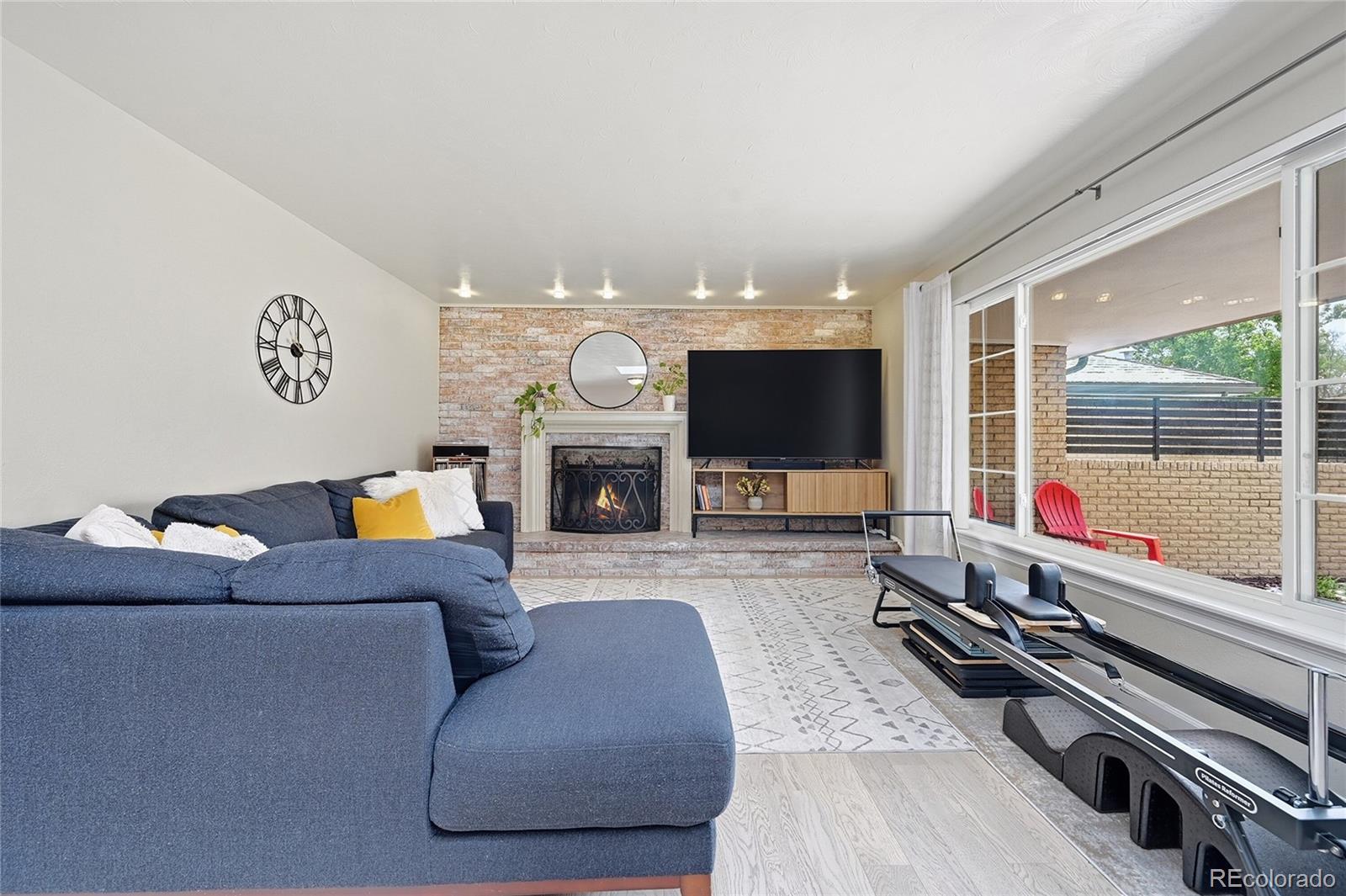MLS Image #5 for 6651 e ithaca place ,denver, Colorado