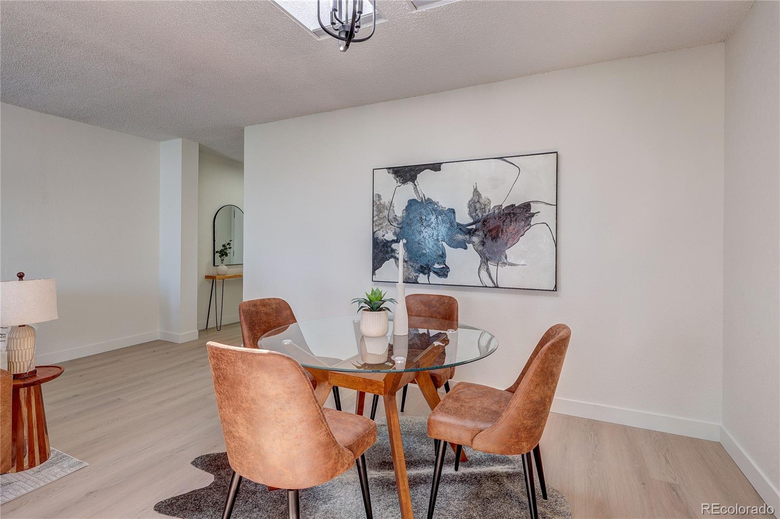 MLS Image #10 for 2880 s locust street,denver, Colorado