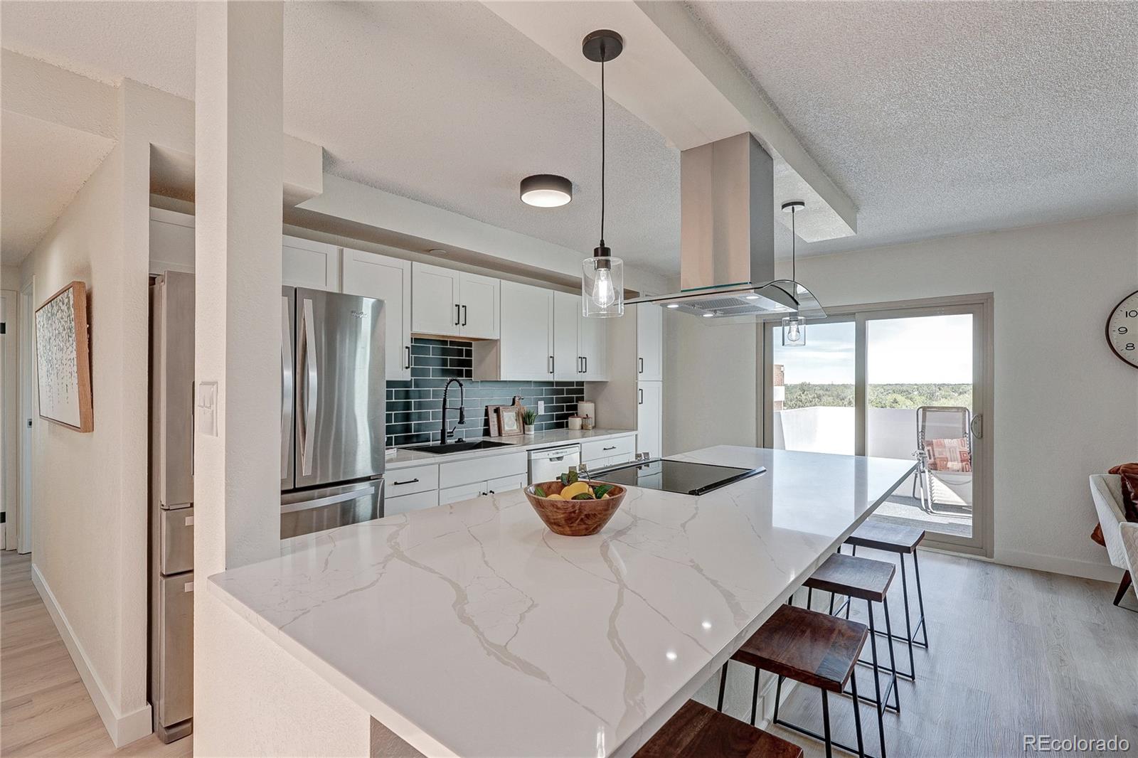 MLS Image #12 for 2880 s locust street,denver, Colorado