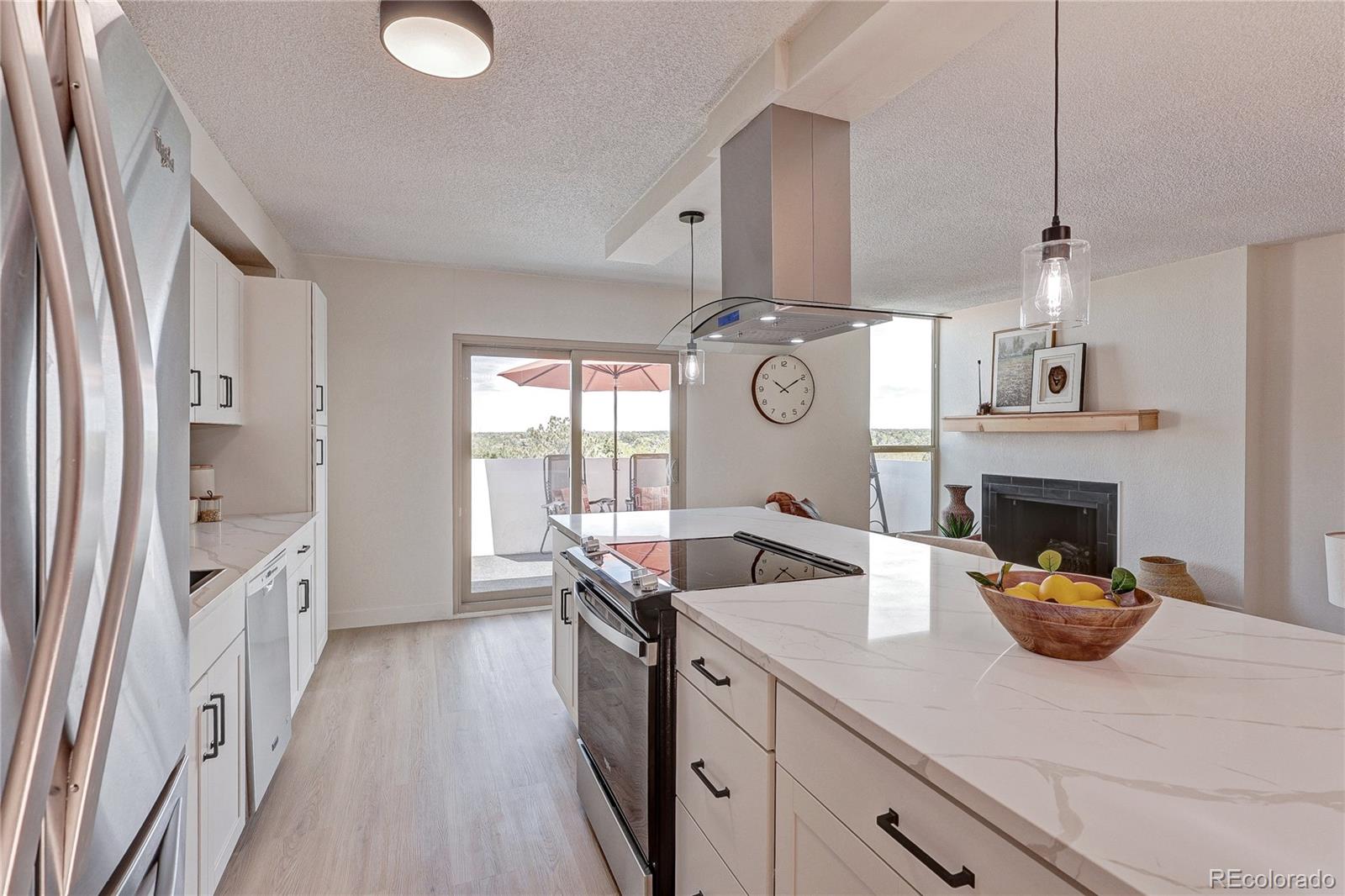 MLS Image #17 for 2880 s locust street,denver, Colorado
