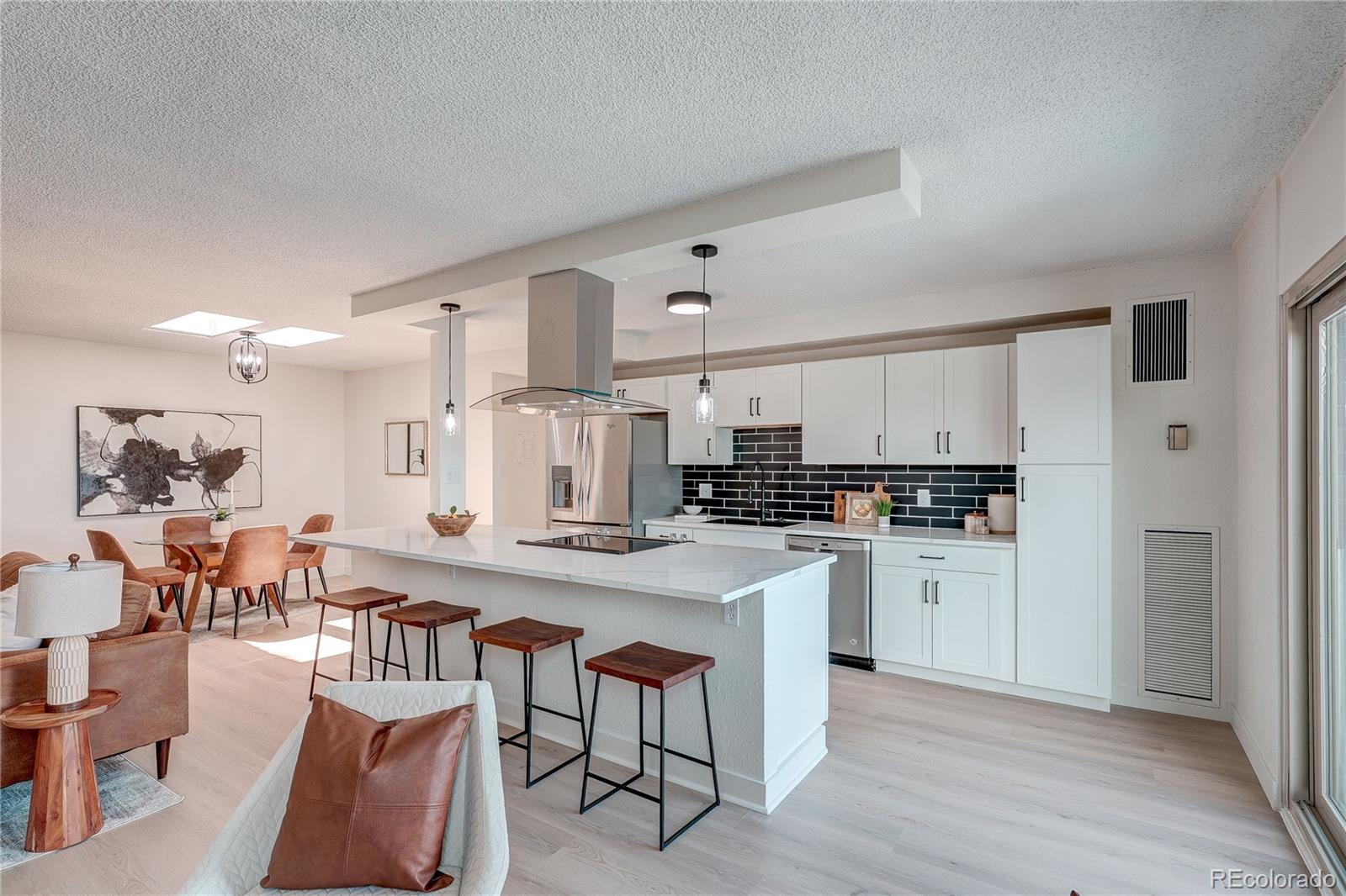 MLS Image #3 for 2880 s locust street,denver, Colorado