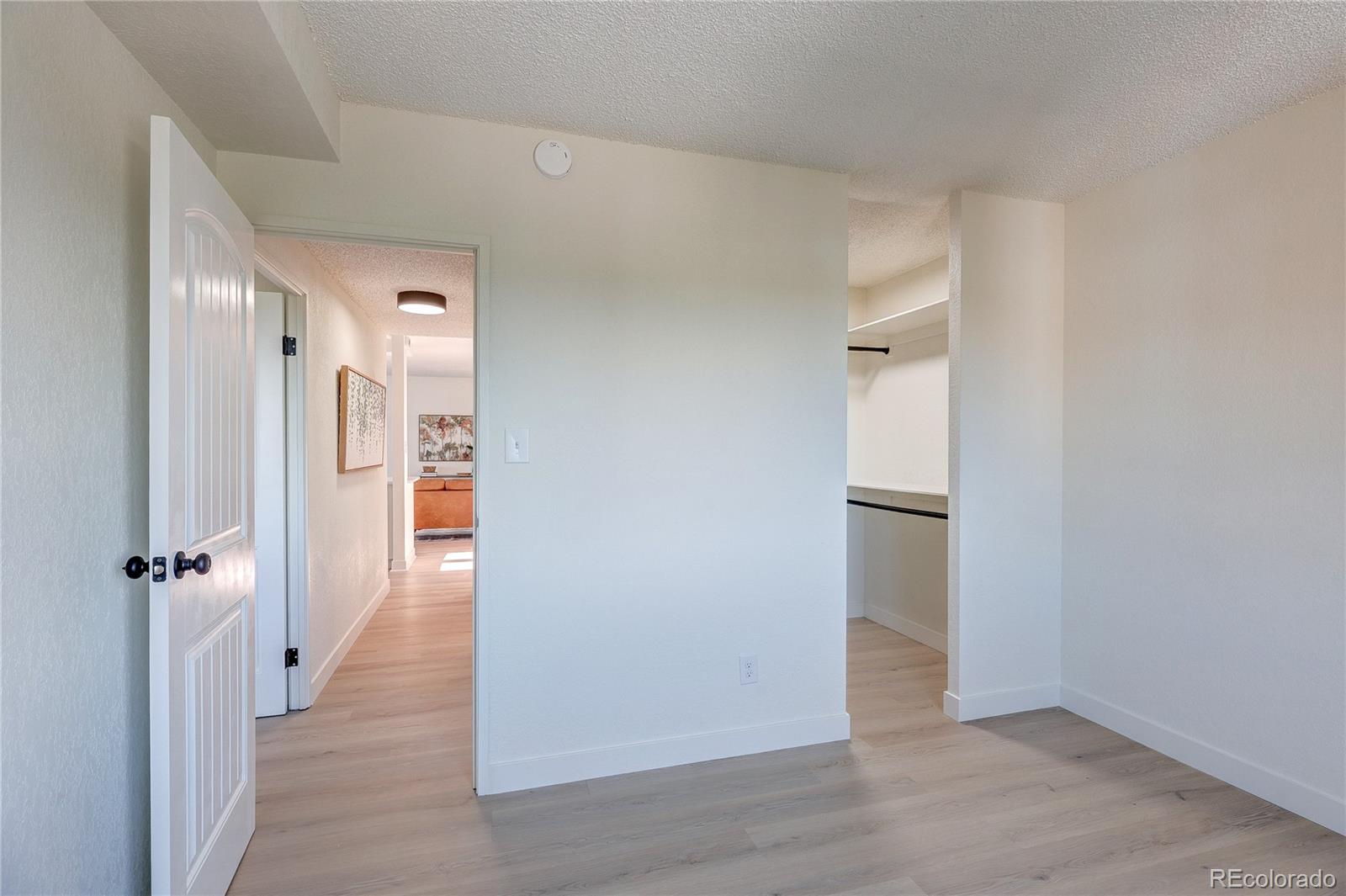 MLS Image #30 for 2880 s locust street,denver, Colorado