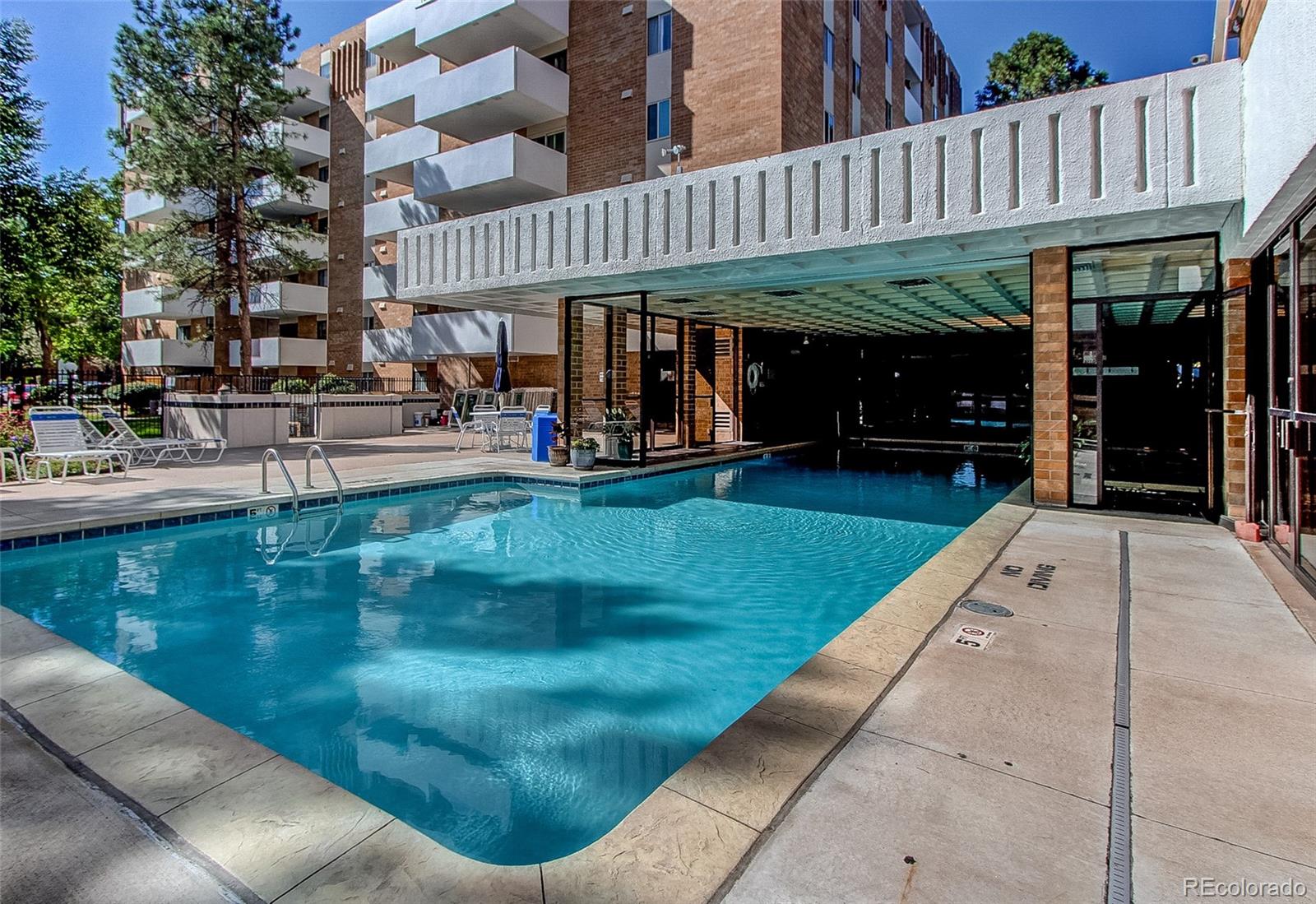 MLS Image #39 for 2880 s locust street,denver, Colorado