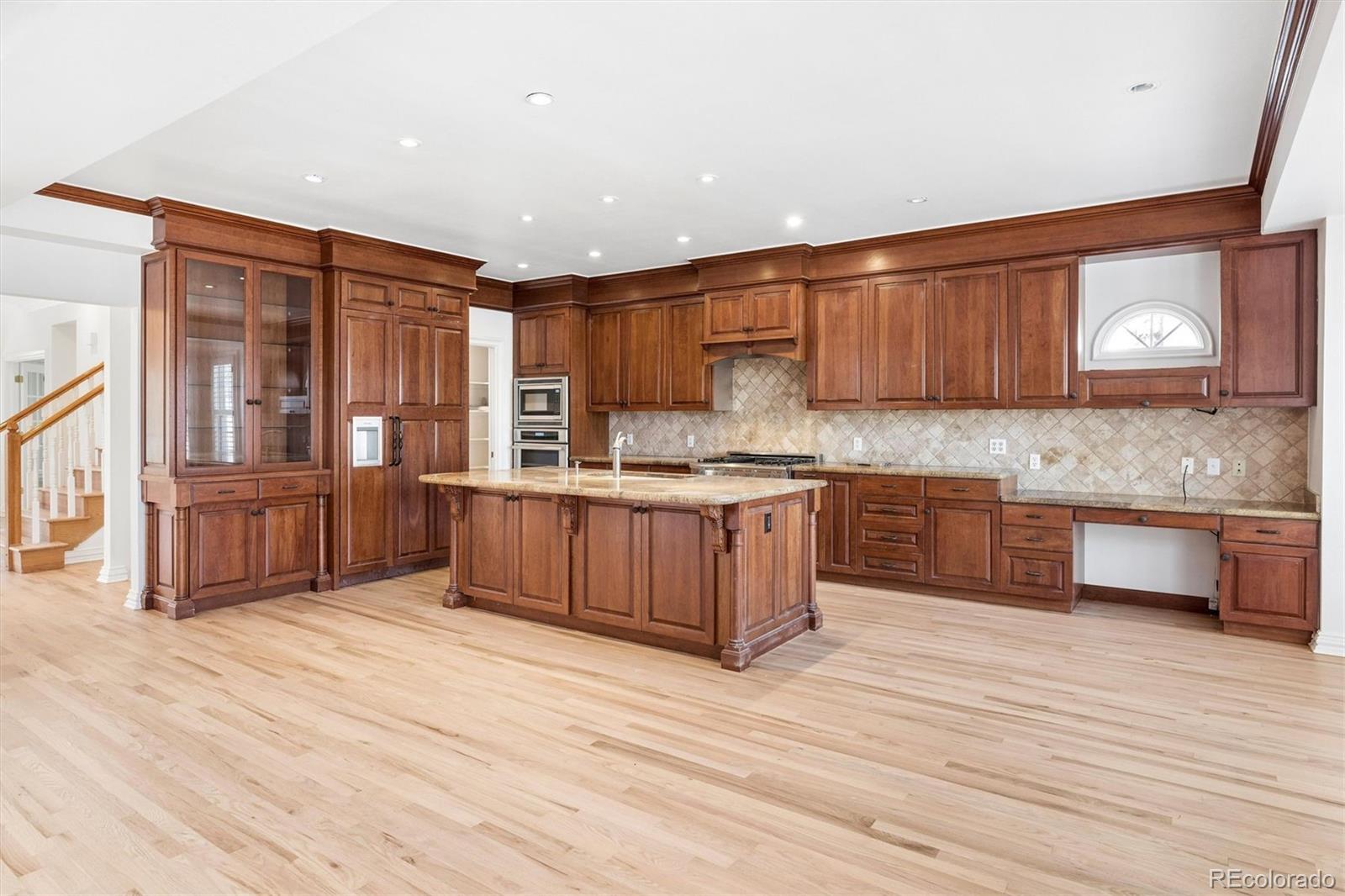 MLS Image #6 for 2350 s milwaukee street,denver, Colorado