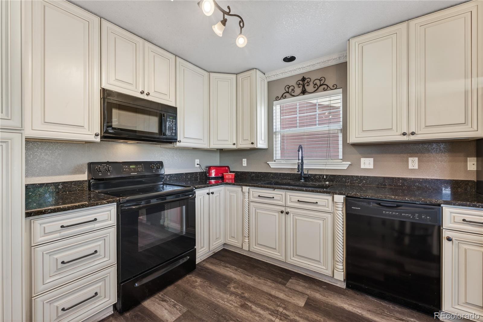 MLS Image #4 for 10818  dayton way,commerce city, Colorado