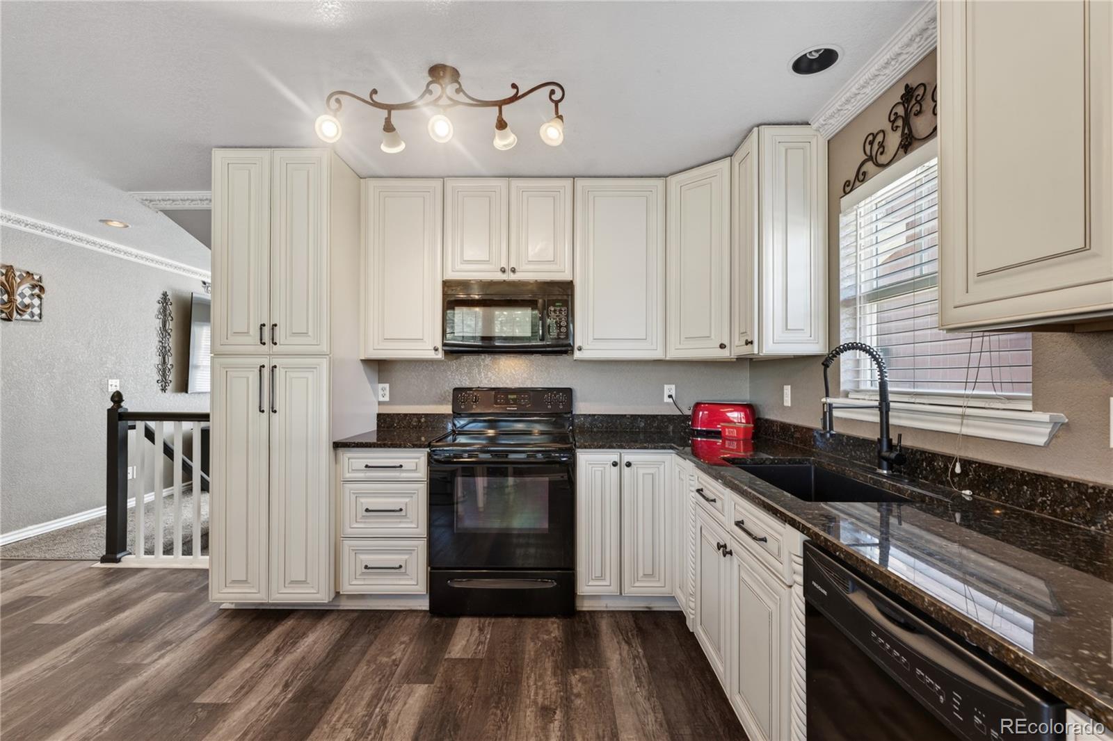 MLS Image #5 for 10818  dayton way,commerce city, Colorado